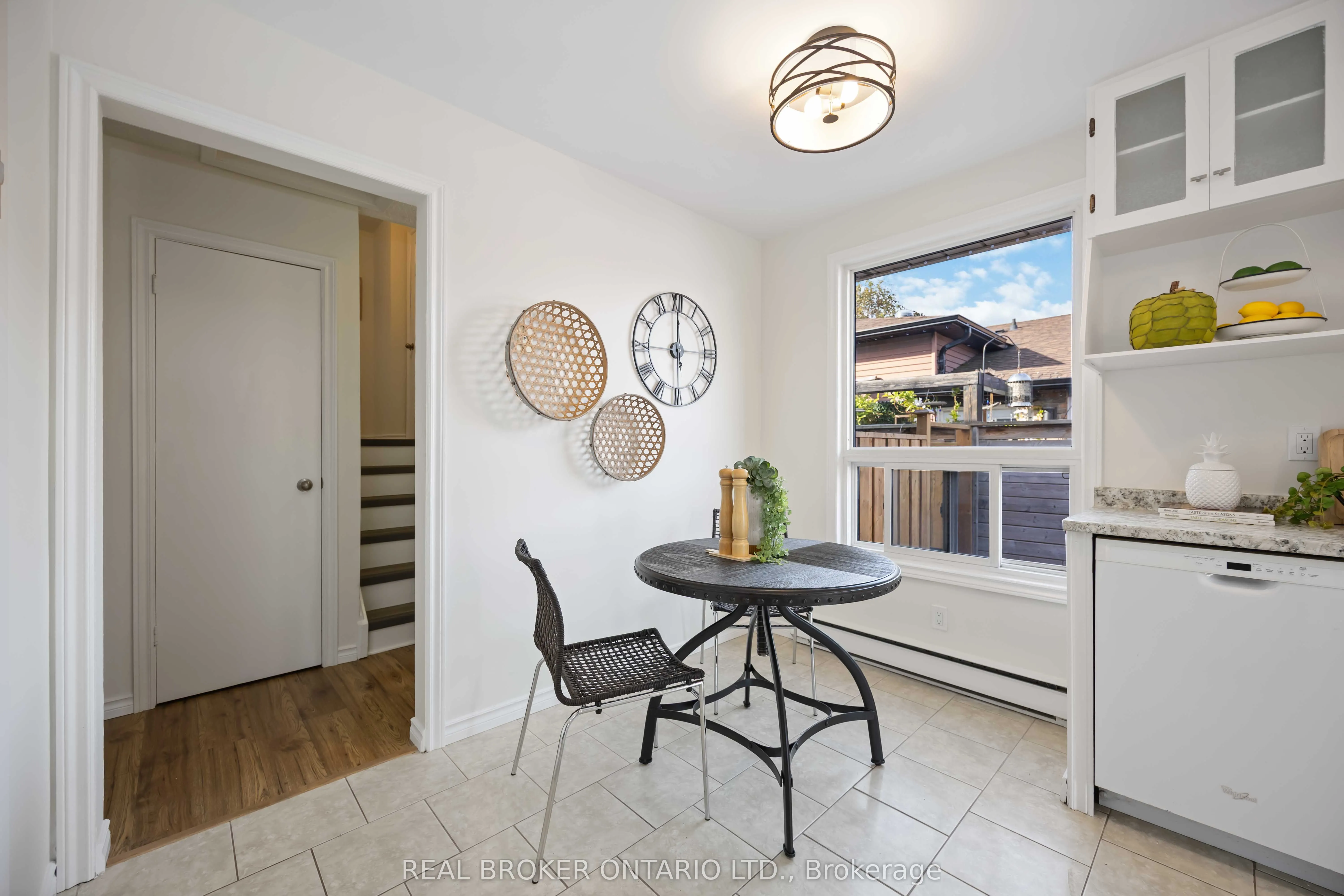 602 Dorchester Drive