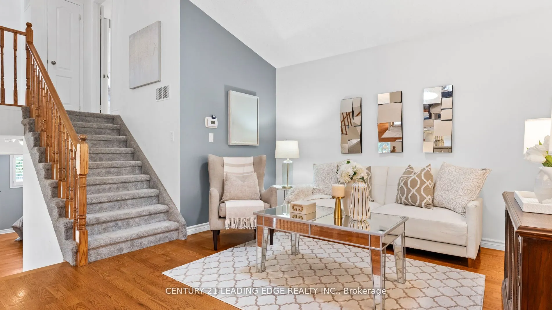 385 Compton Crescent