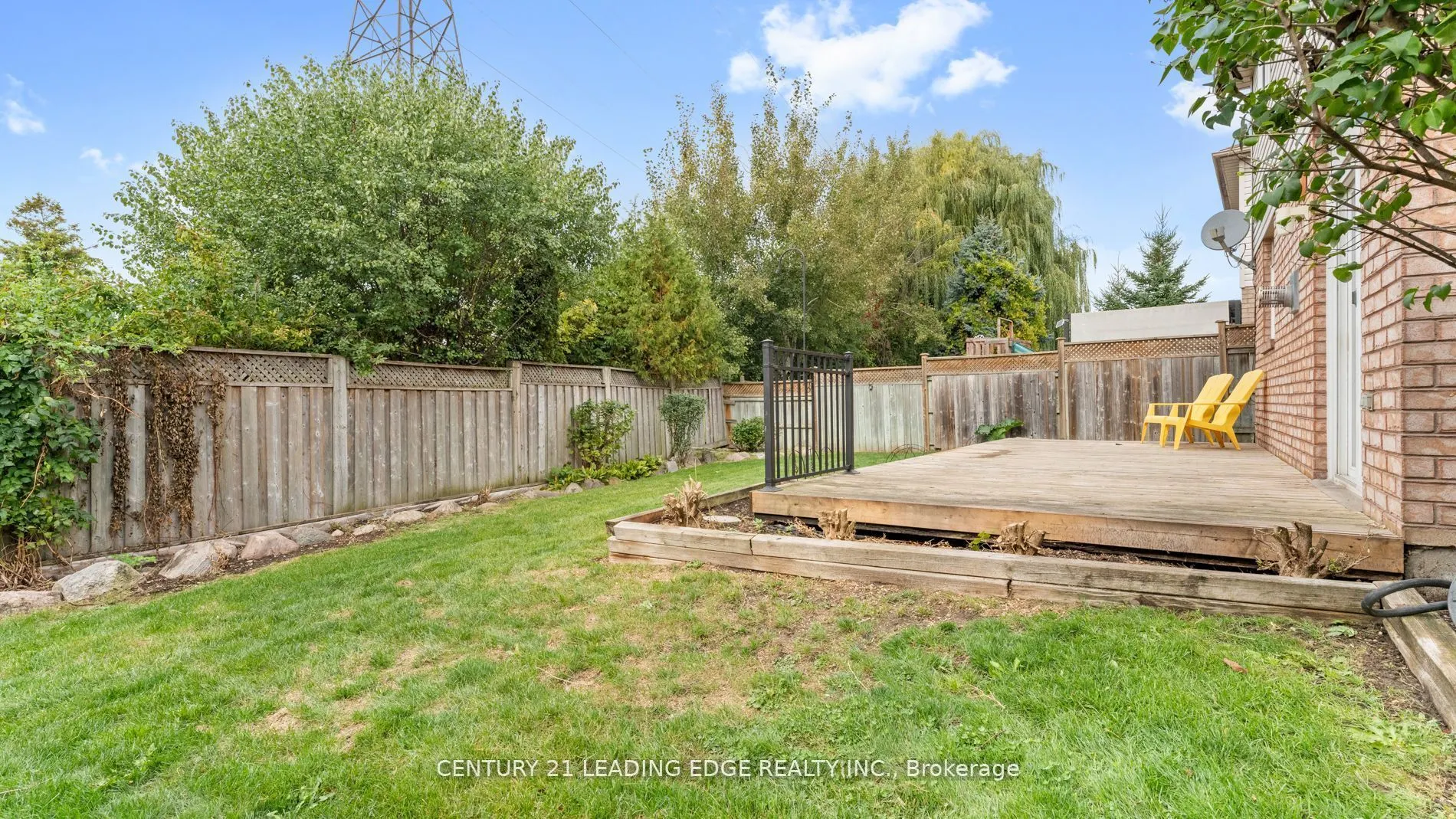 385 Compton Crescent