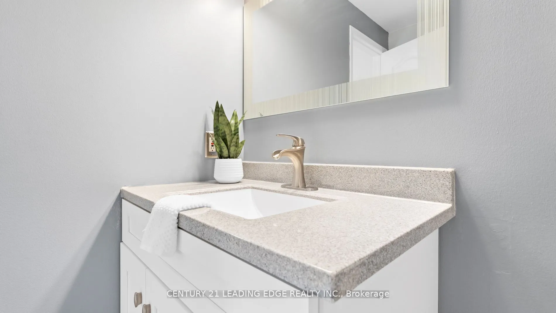 385 Compton Crescent