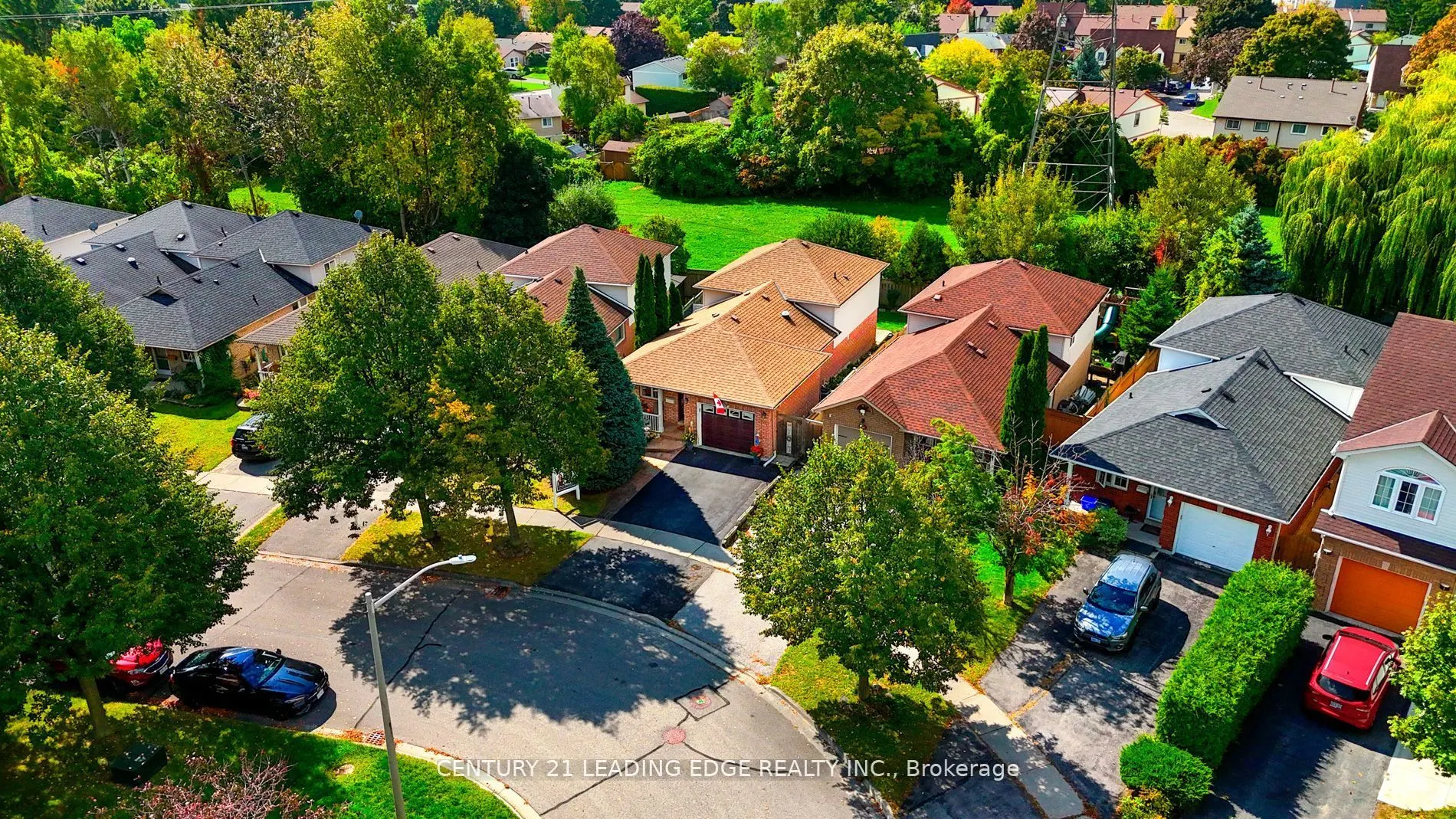 385 Compton Crescent