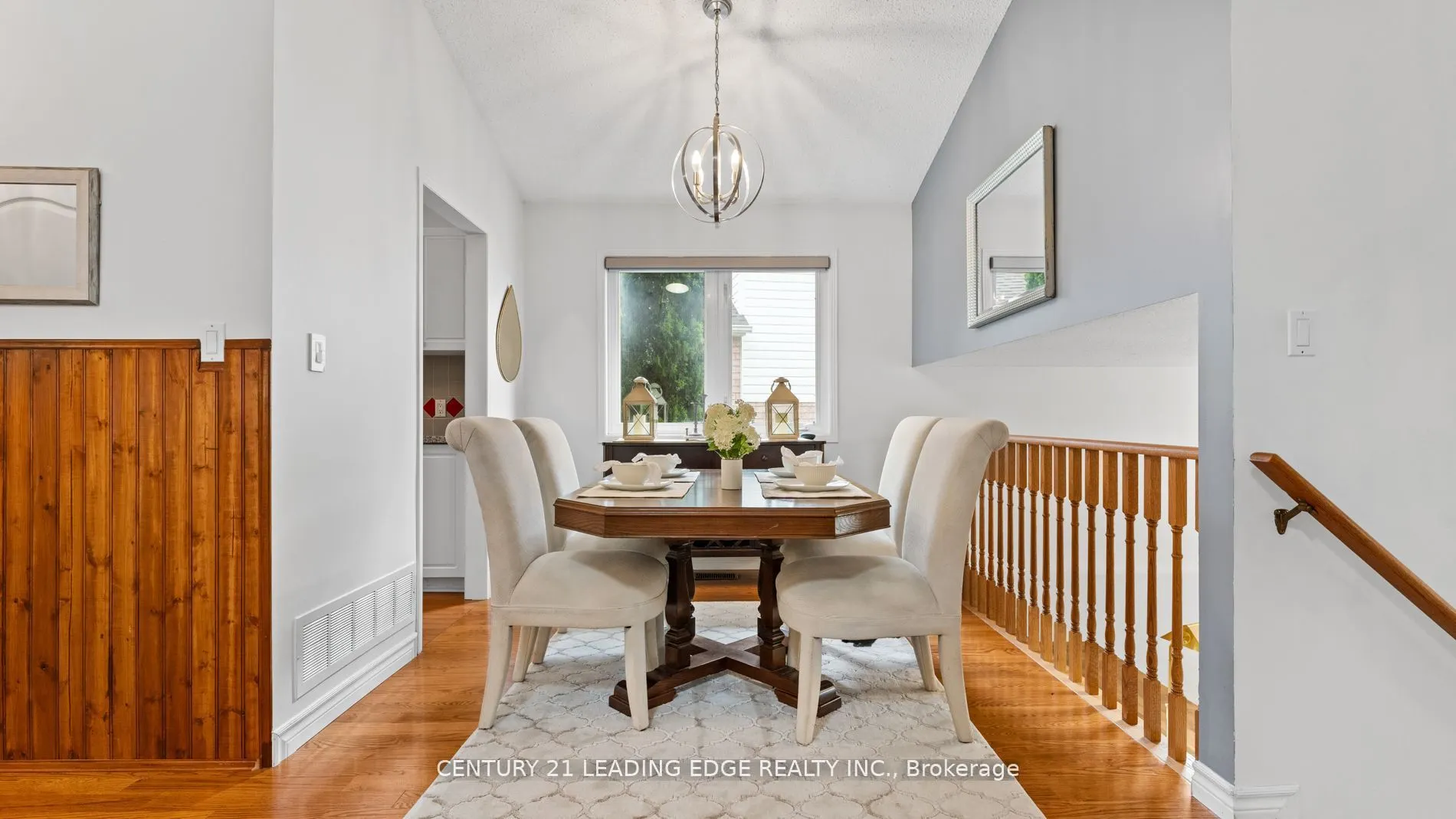 385 Compton Crescent