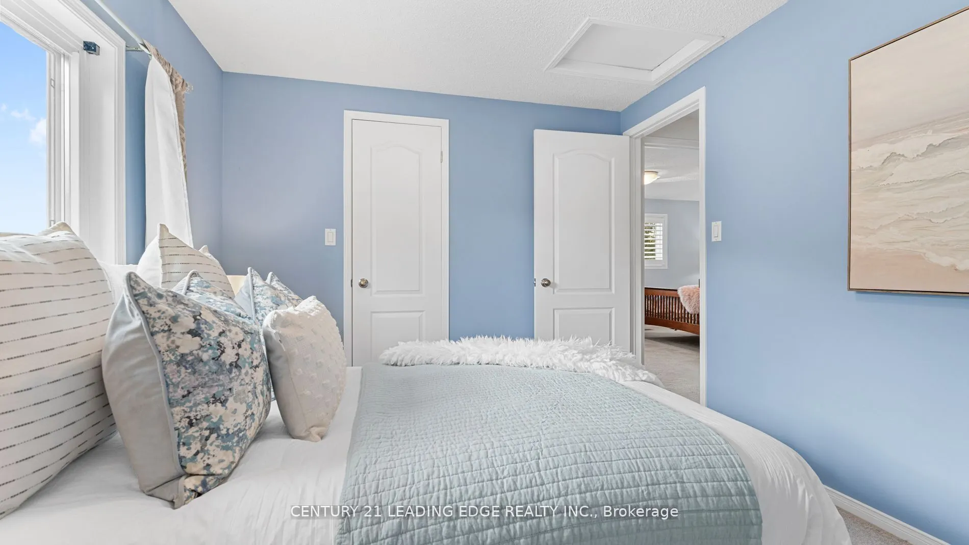 385 Compton Crescent