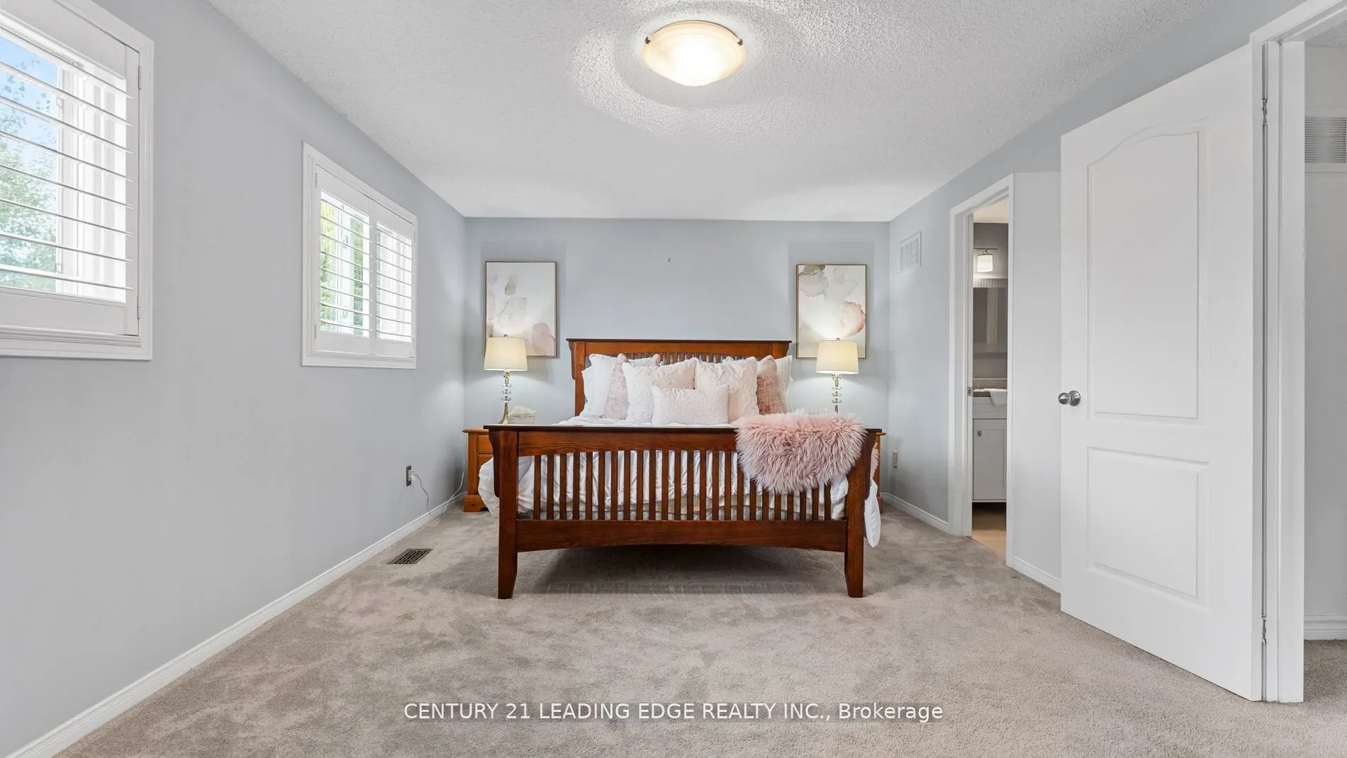 385 Compton Crescent