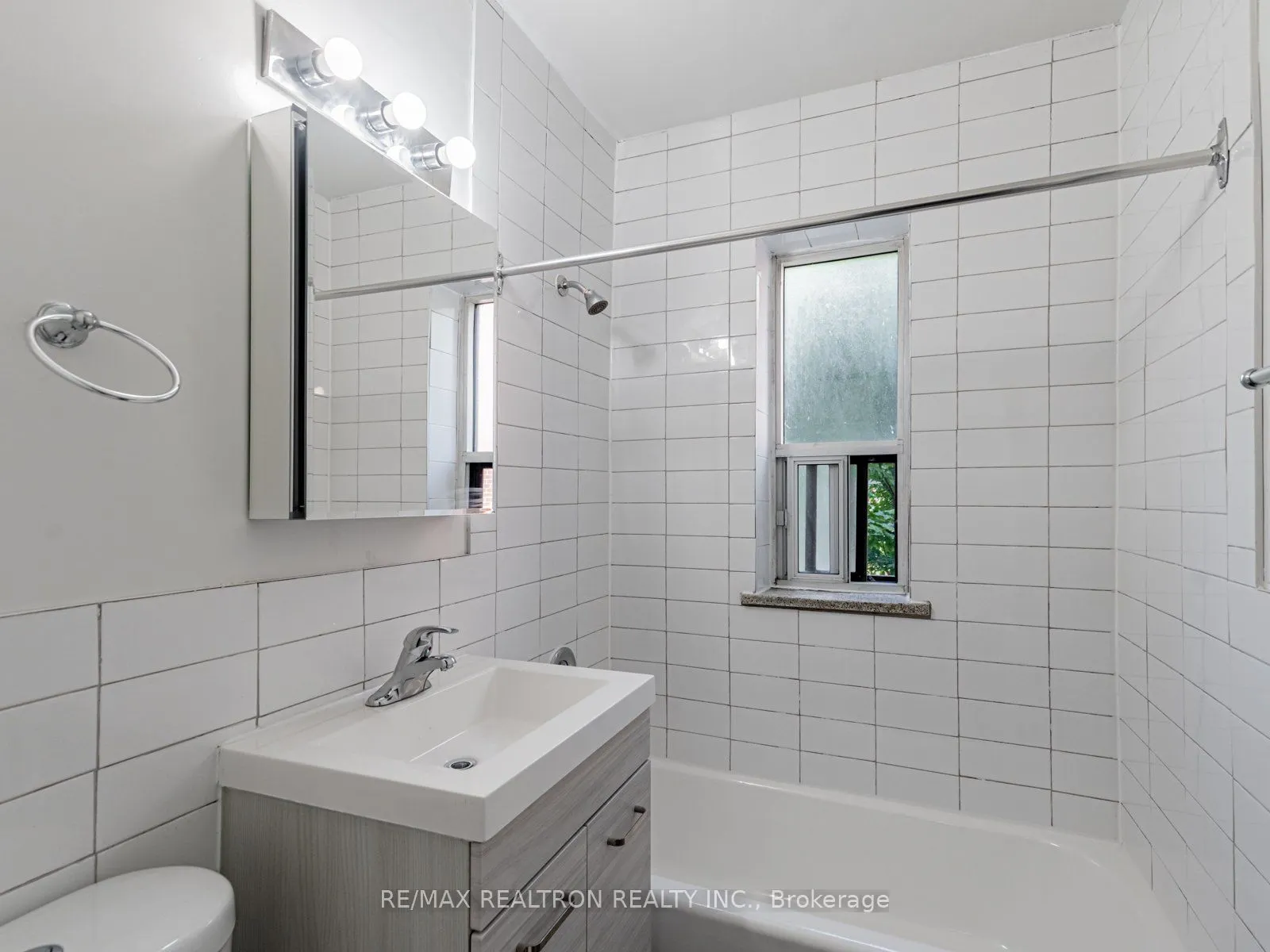 156 Kingston Road, #115