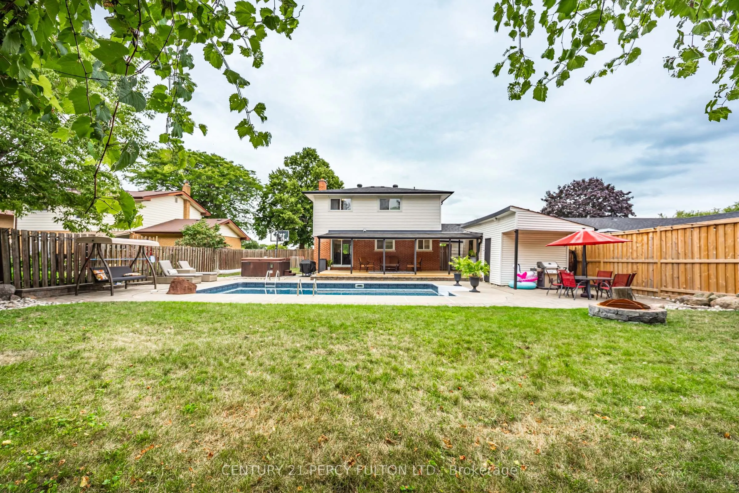 904 Somerville Street