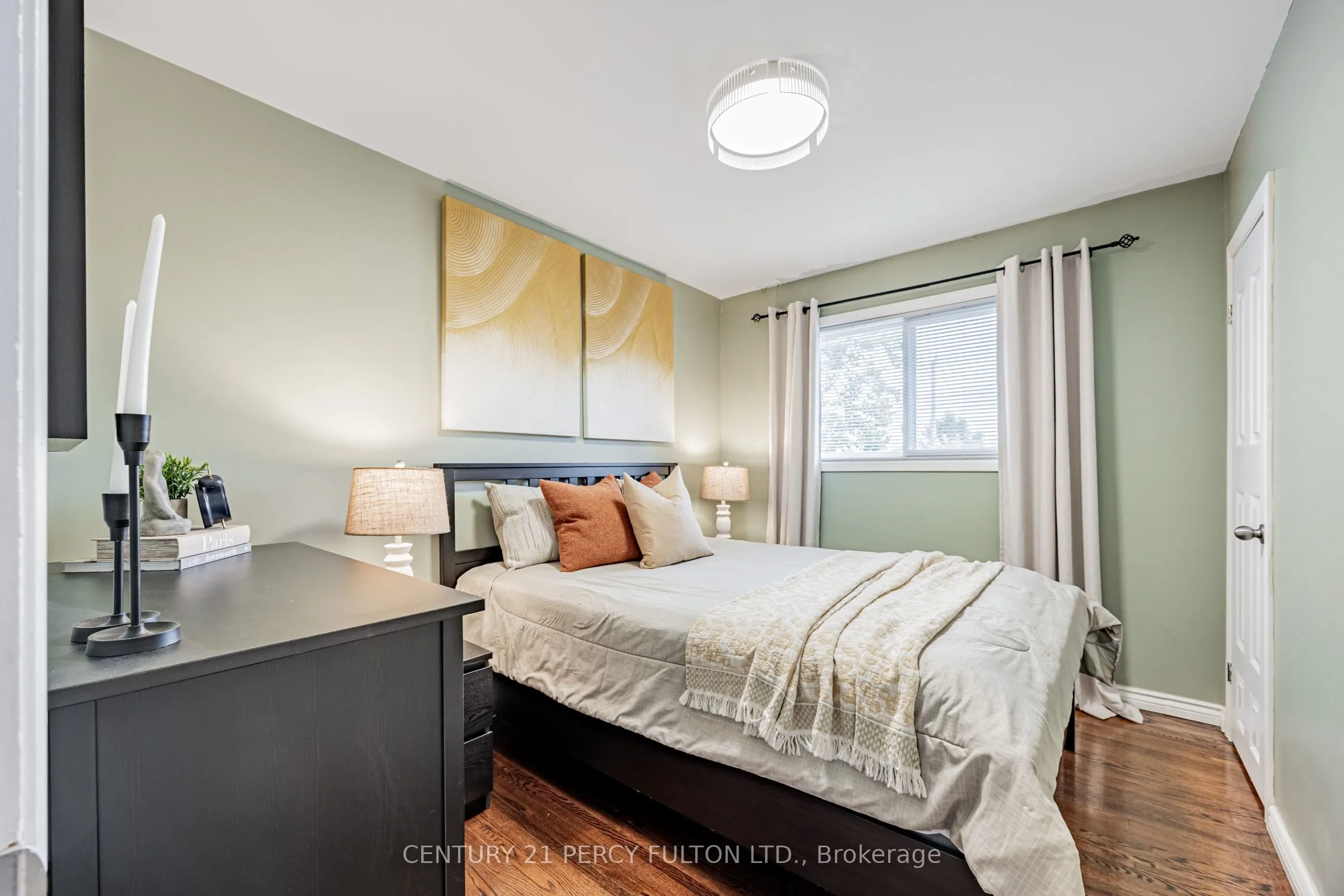 904 Somerville Street