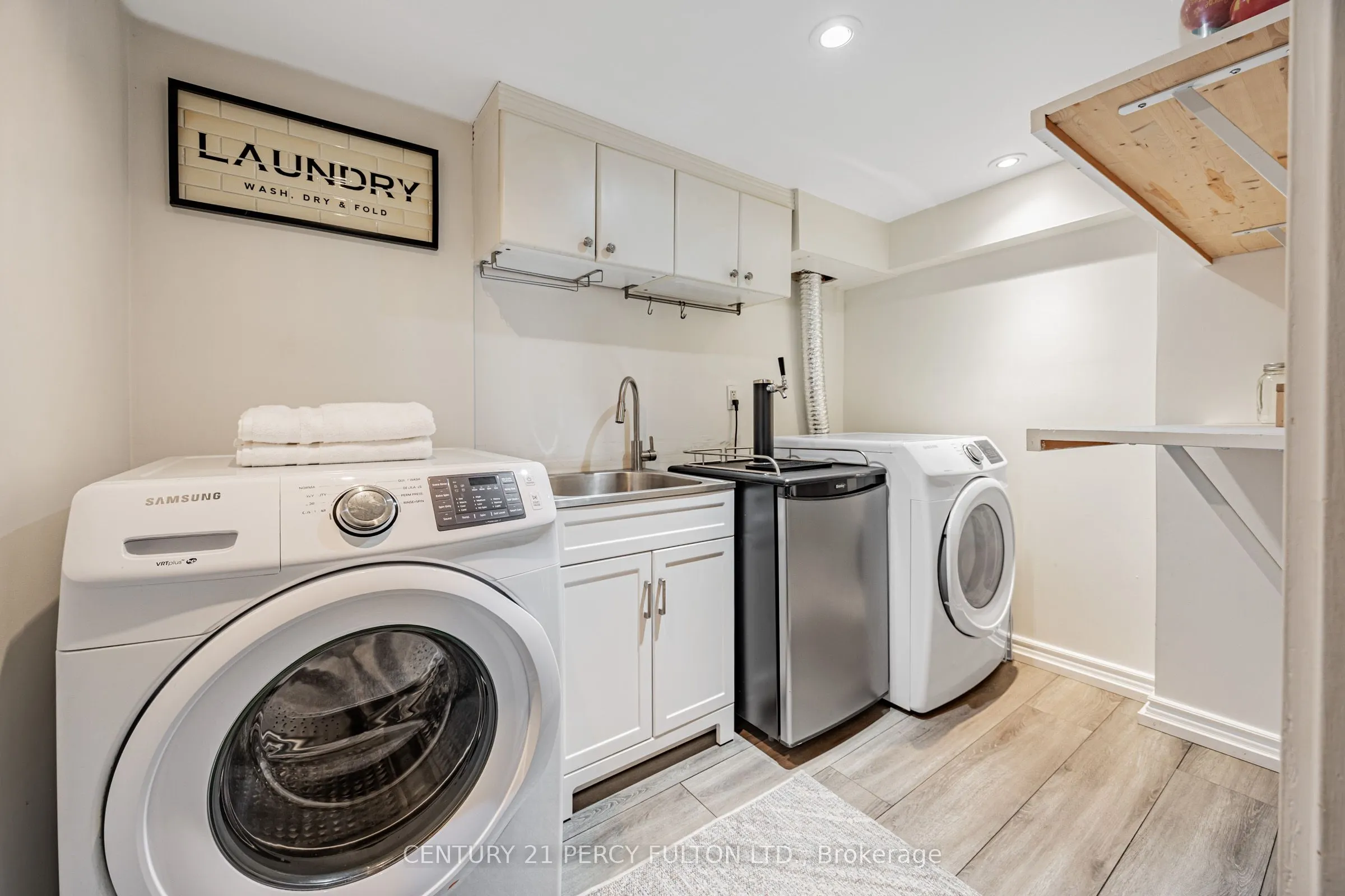 904 Somerville Street