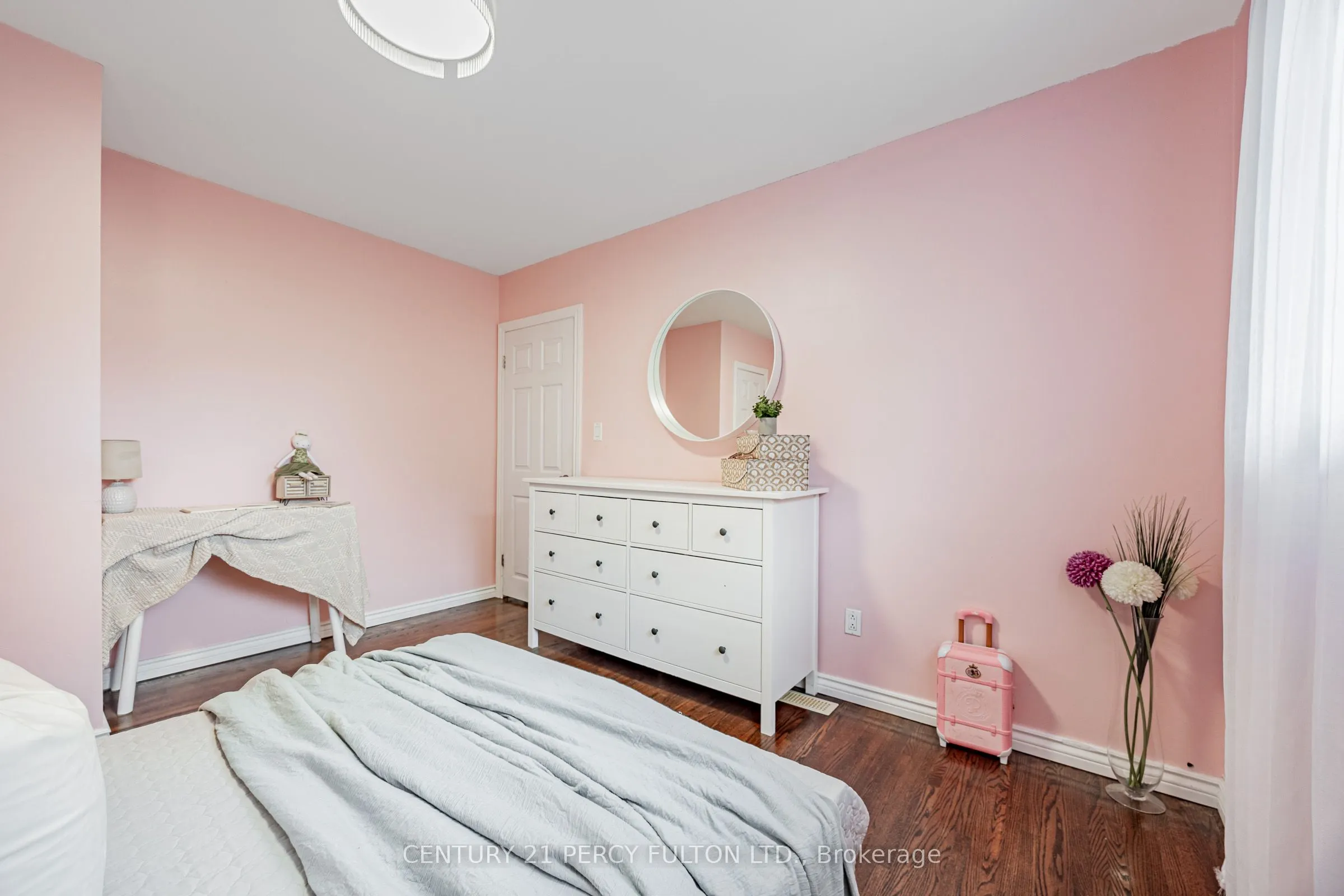 904 Somerville Street