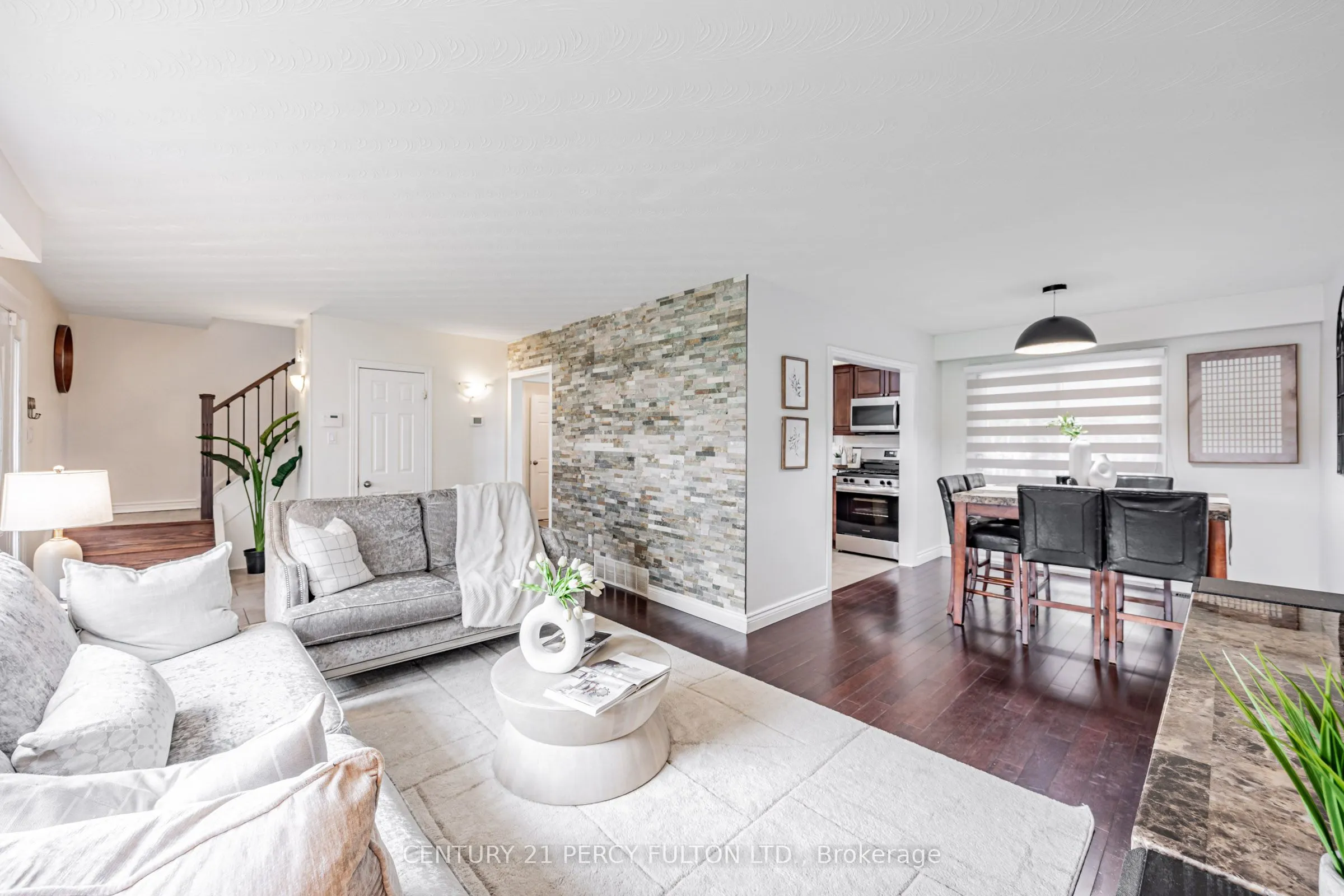 904 Somerville Street