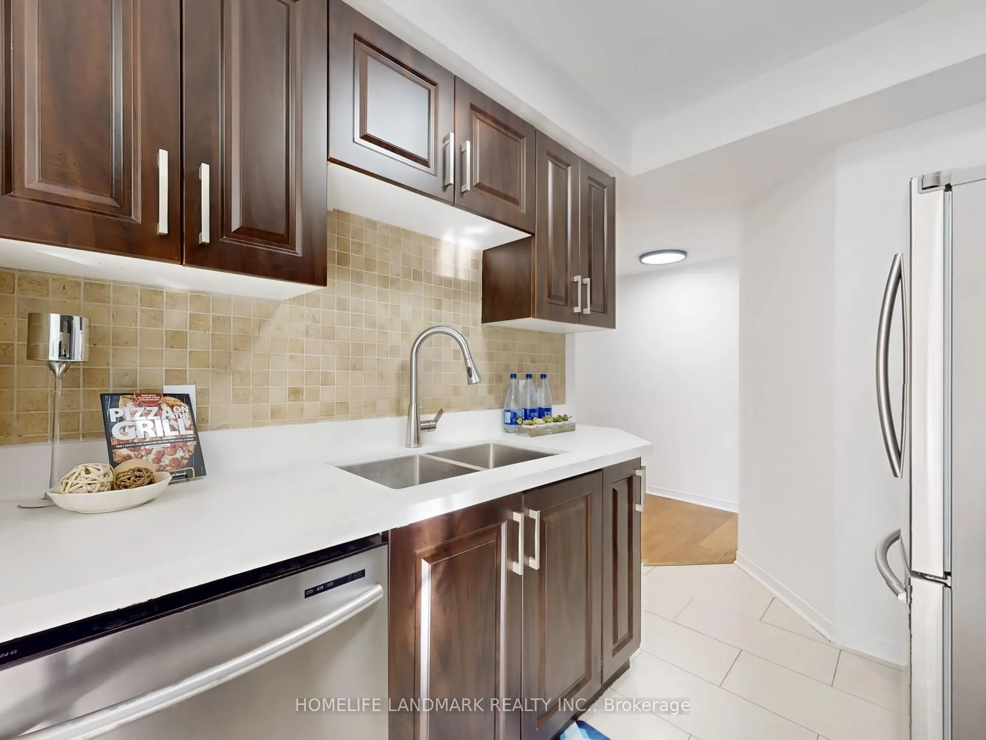 28 Rosebank Drive, #706