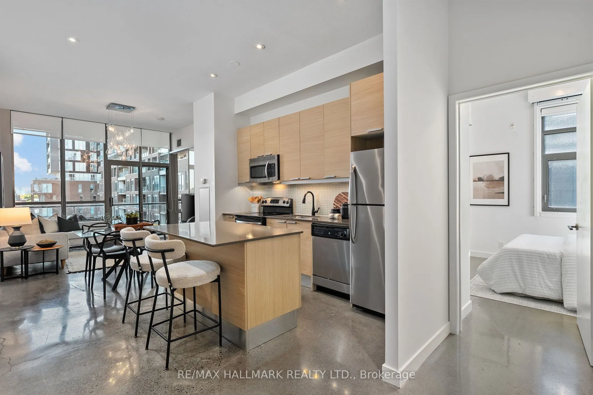 625 Queen Street E, #503