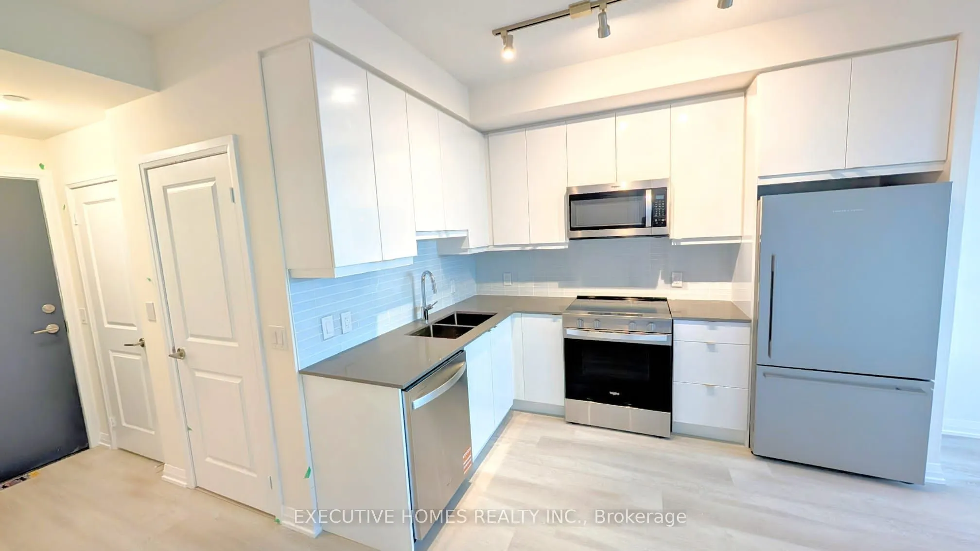 3270 Sheppard Avenue E, #1