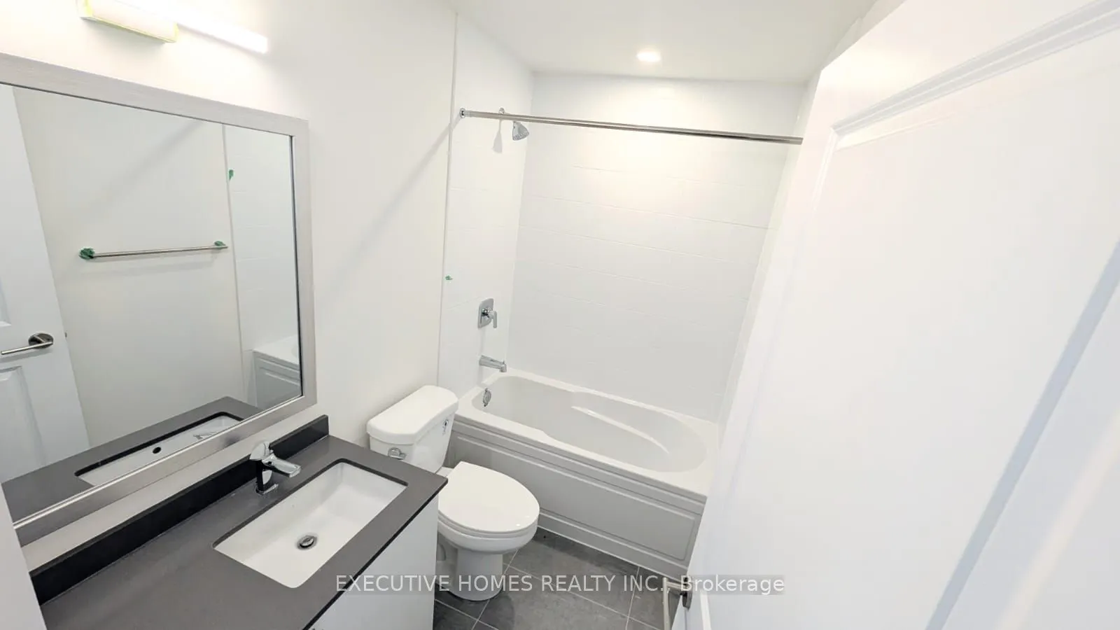 3270 Sheppard Avenue E, #1