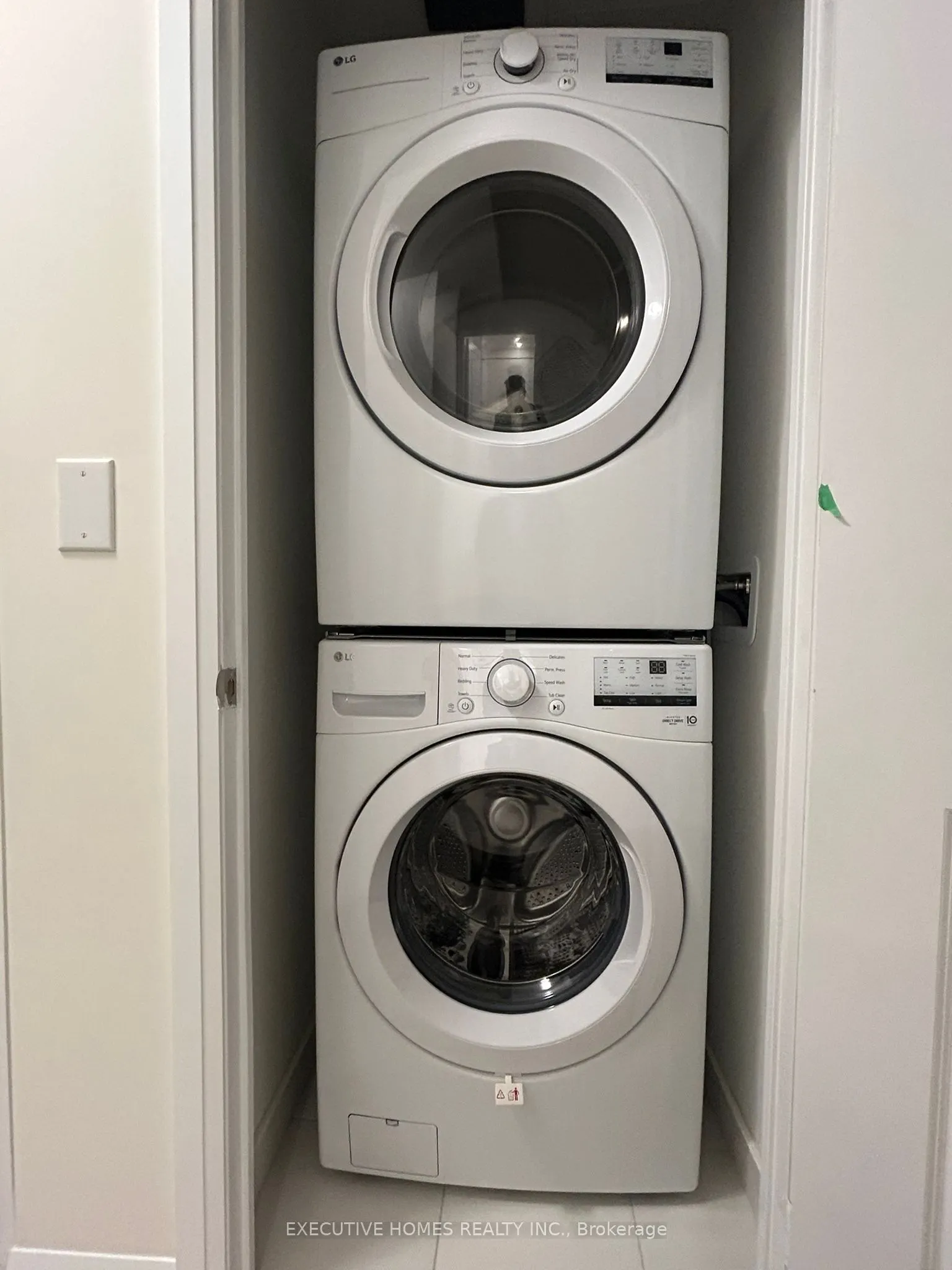 3270 Sheppard Avenue E, #1