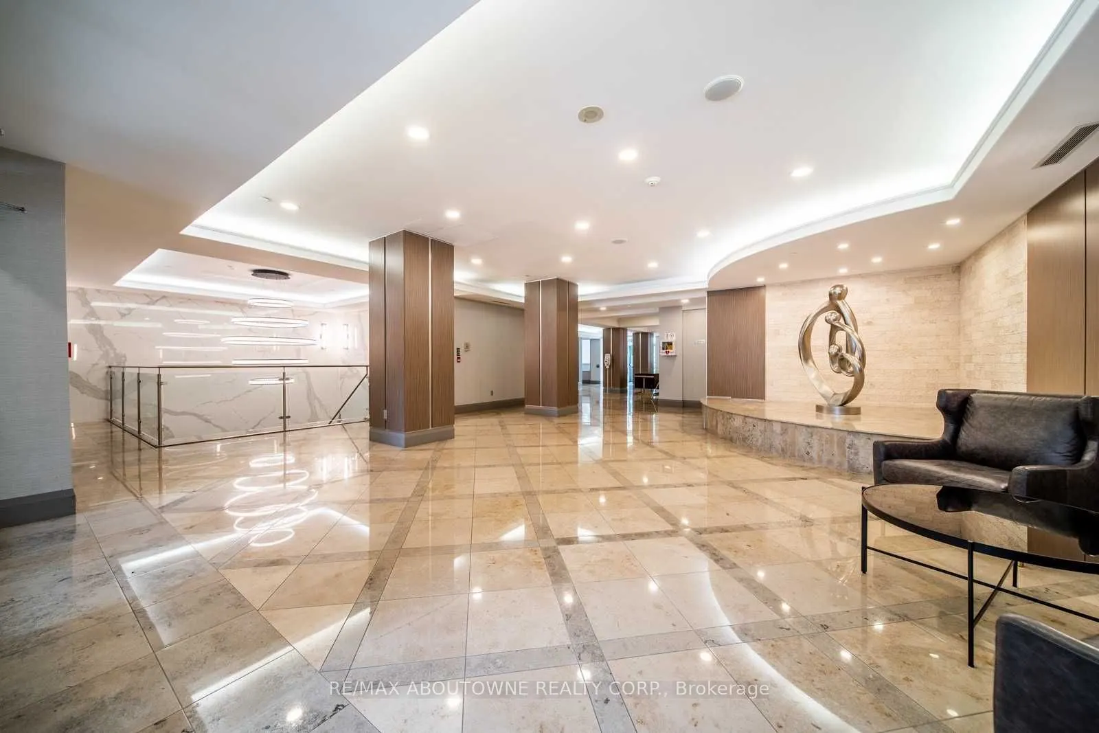 125 Omni Drive, #PH39