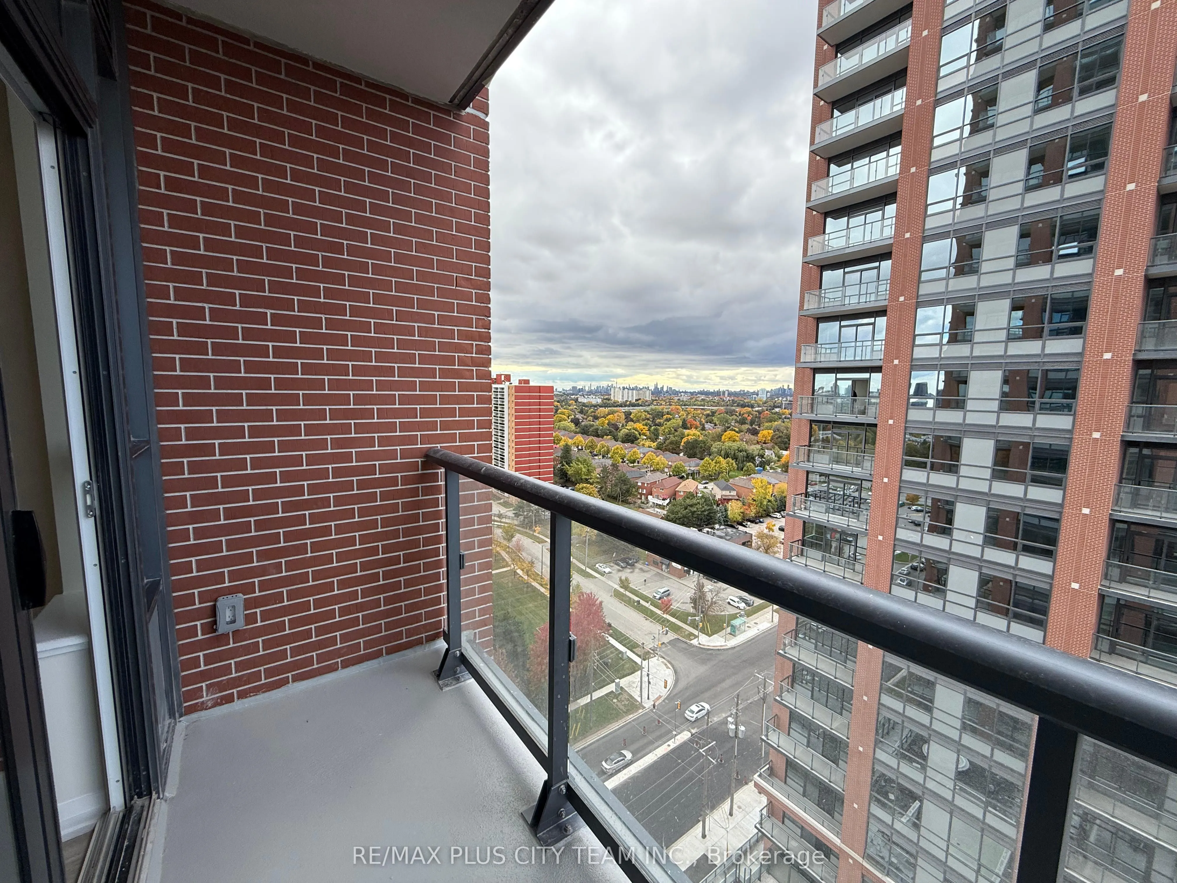 3270 Sheppard Avenue E, #1725