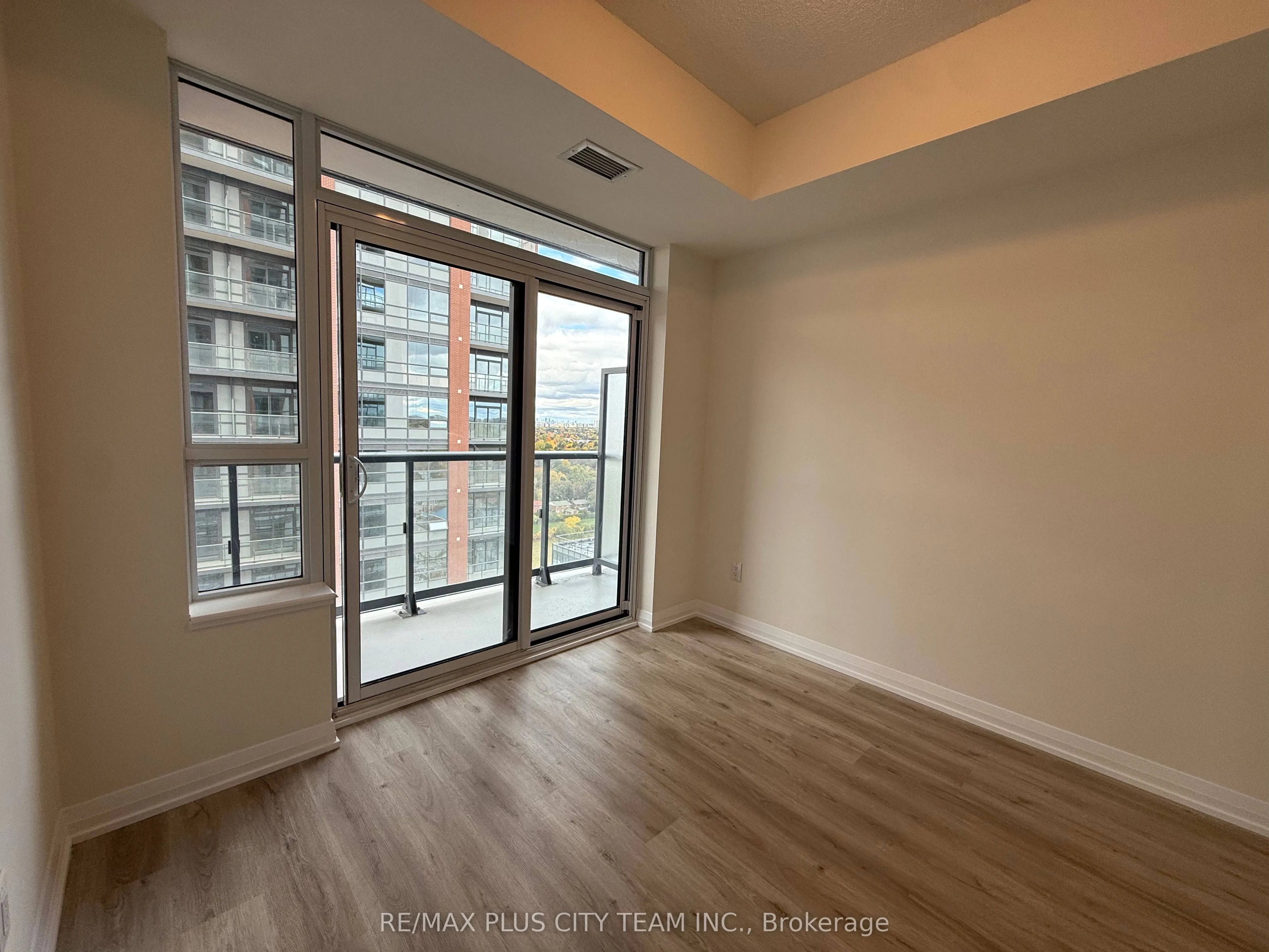 3270 Sheppard Avenue E, #1725