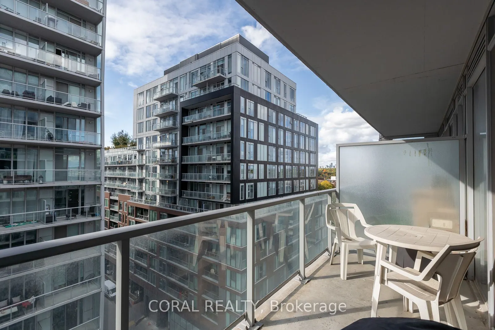 25 Baseball Place, #909