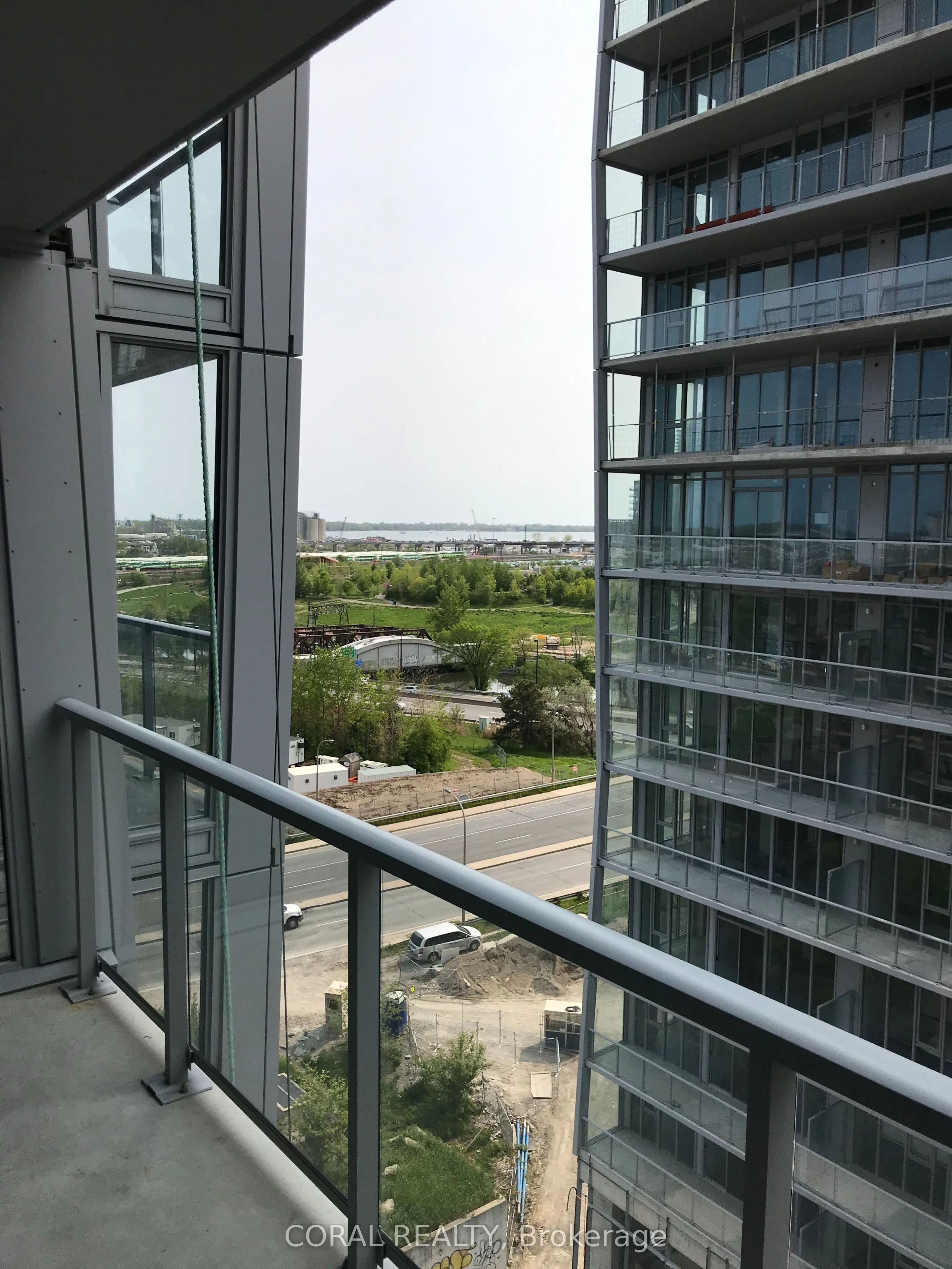 25 Baseball Place, #909