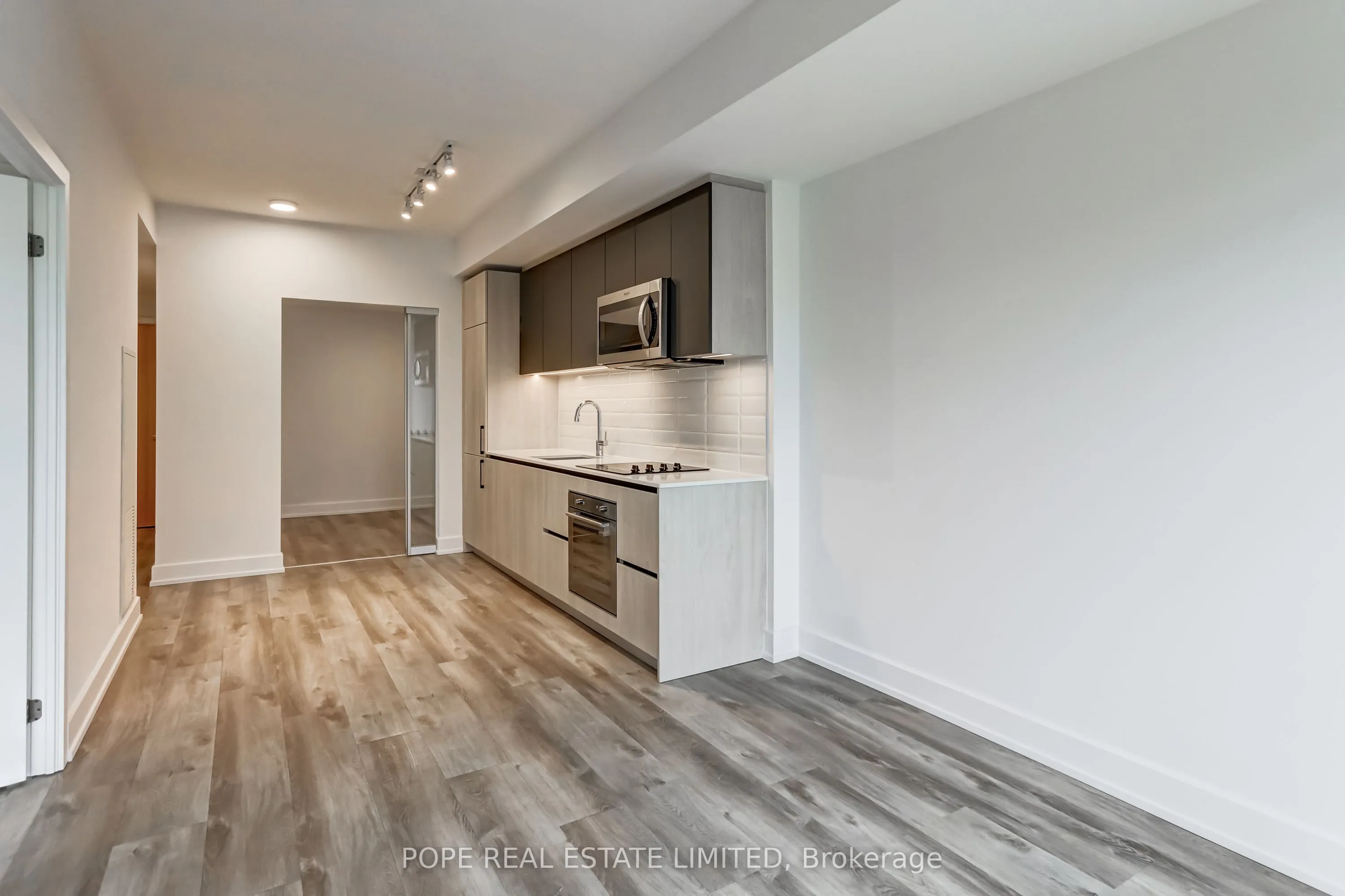 150 Logan Avenue, #509