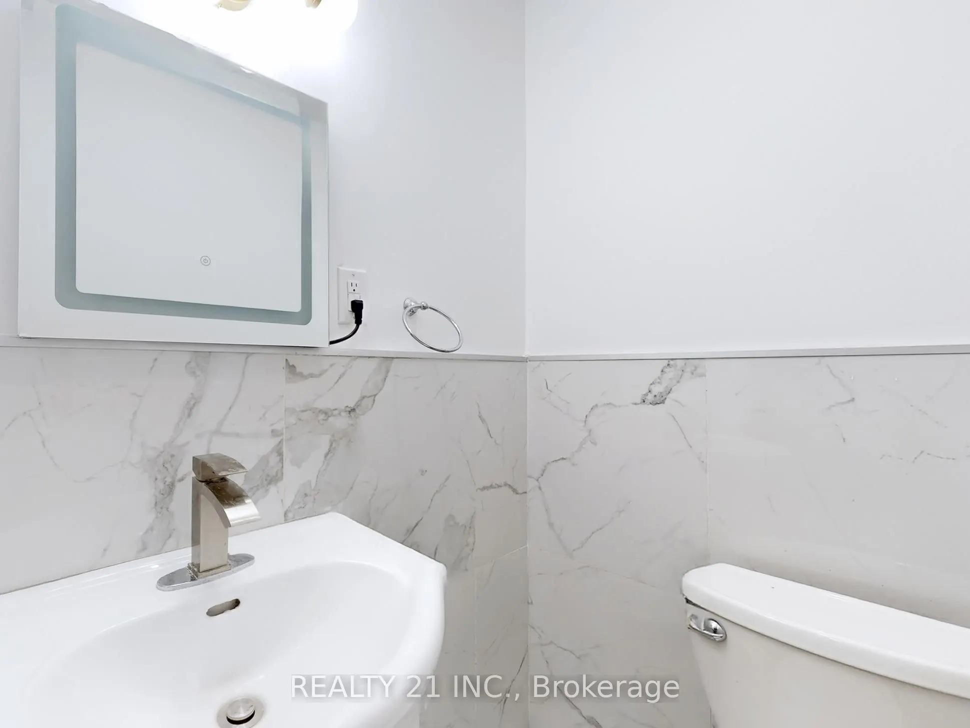 92 King Edward Ave Avenue