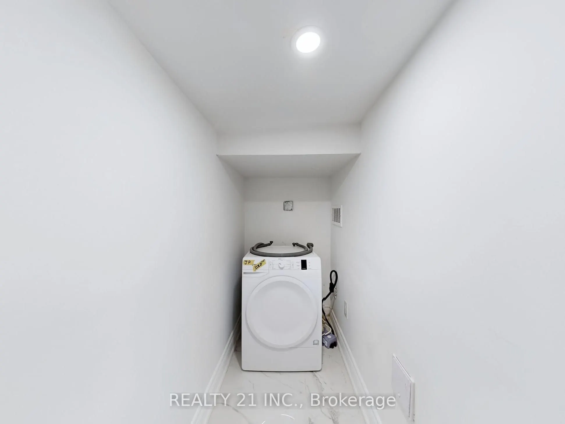 92 King Edward Ave Avenue