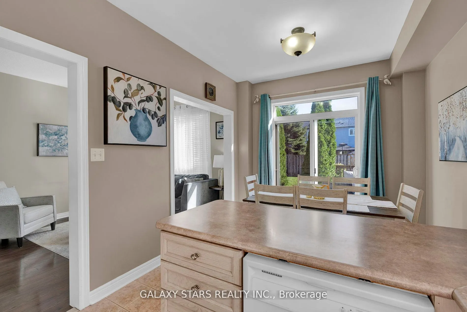 74 Northgrove Crescent