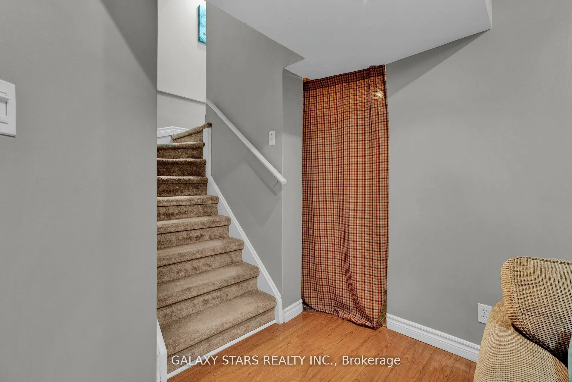 74 Northgrove Crescent