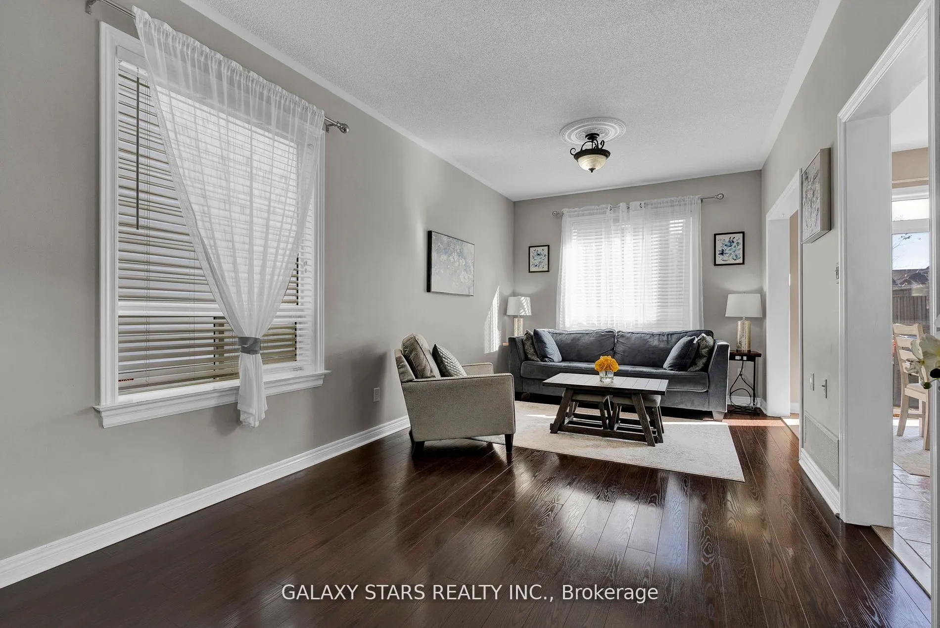 74 Northgrove Crescent