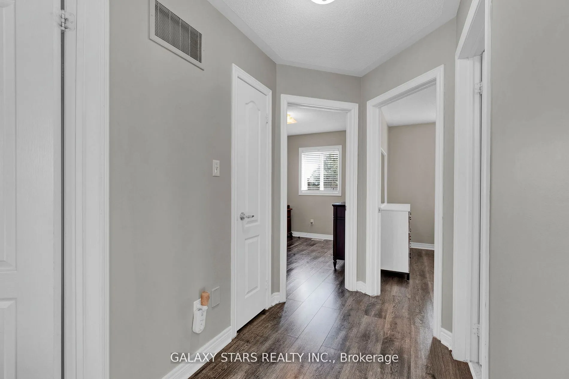 74 Northgrove Crescent