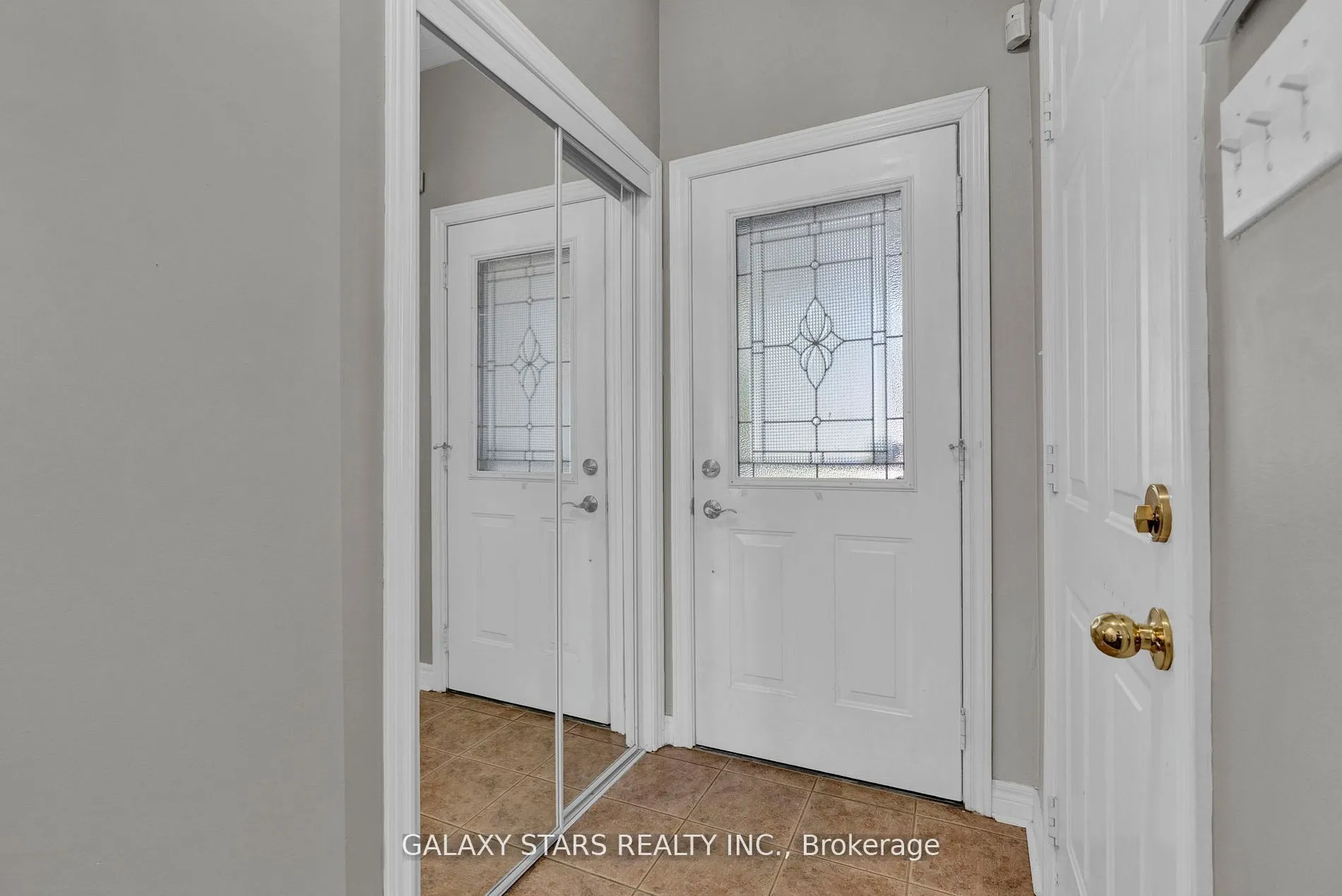 74 Northgrove Crescent