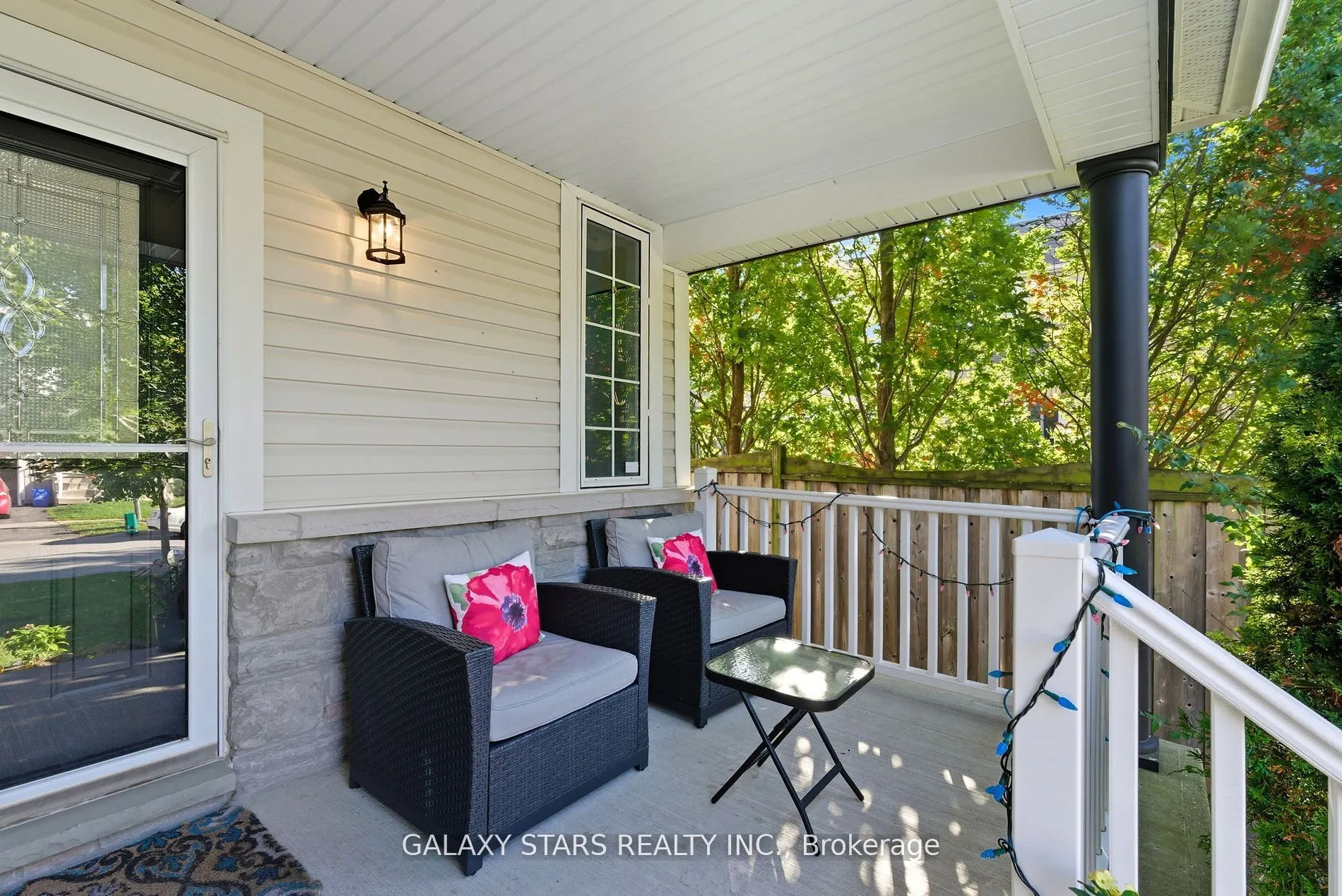 74 Northgrove Crescent