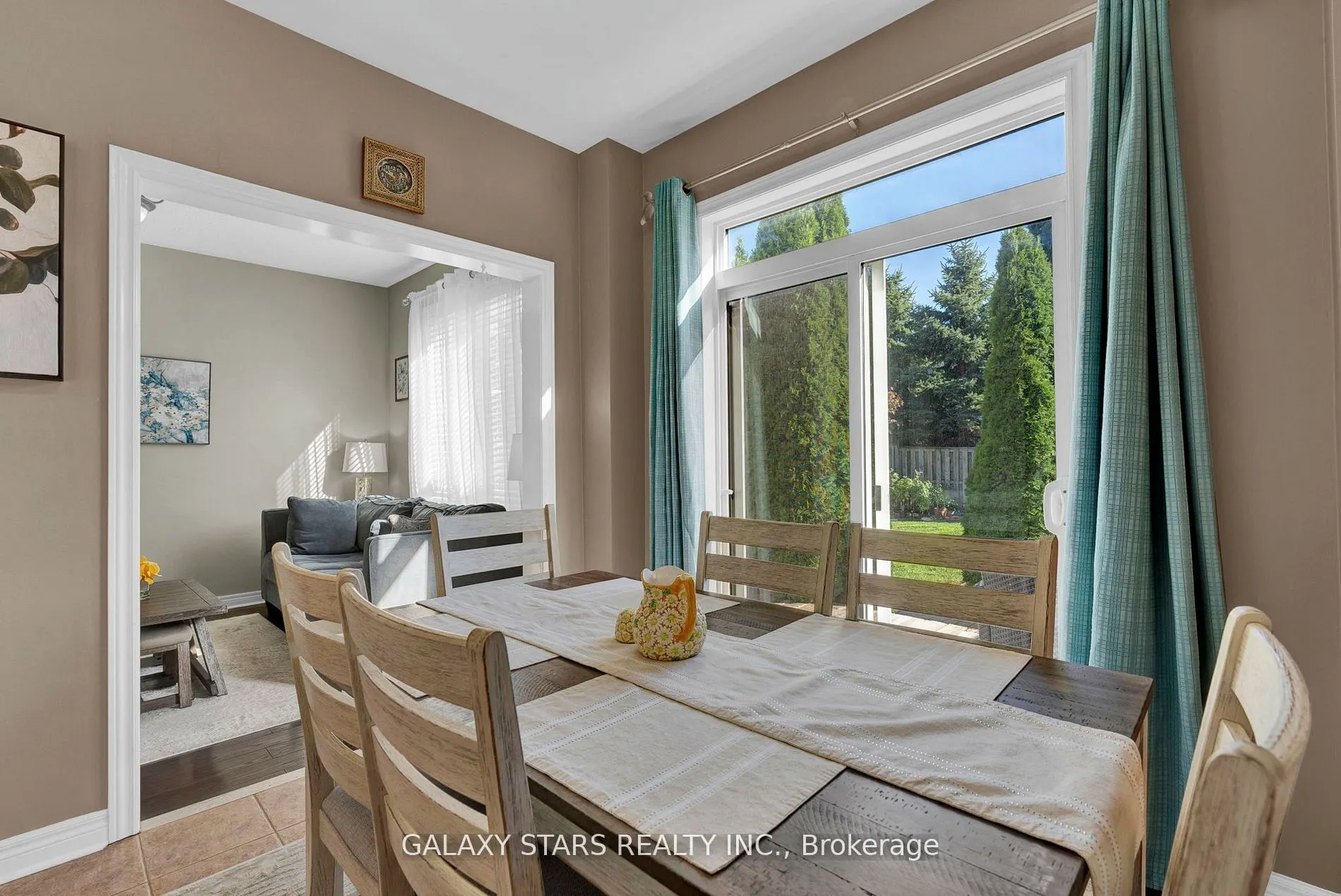 74 Northgrove Crescent