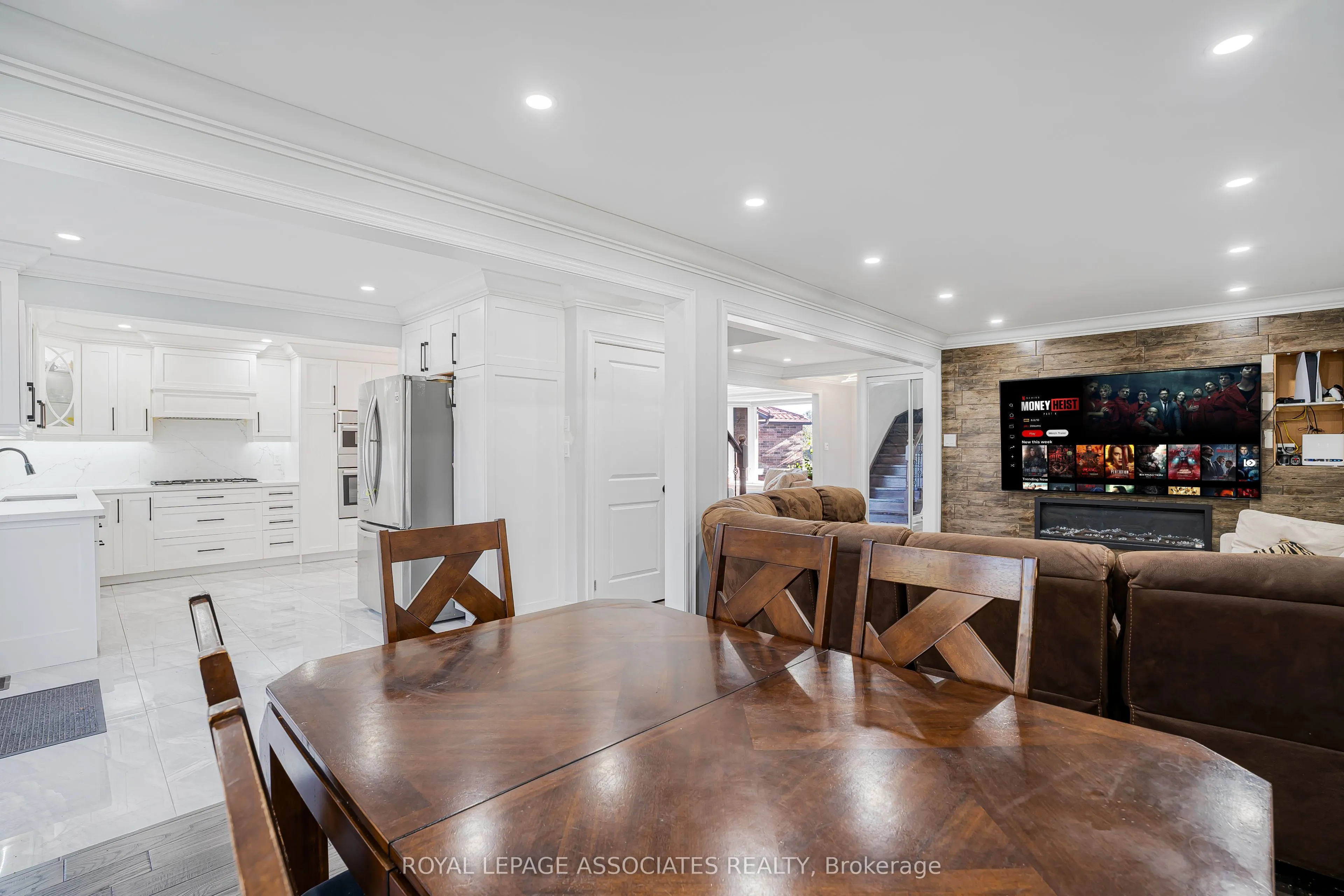 95 Carisbrooke Square