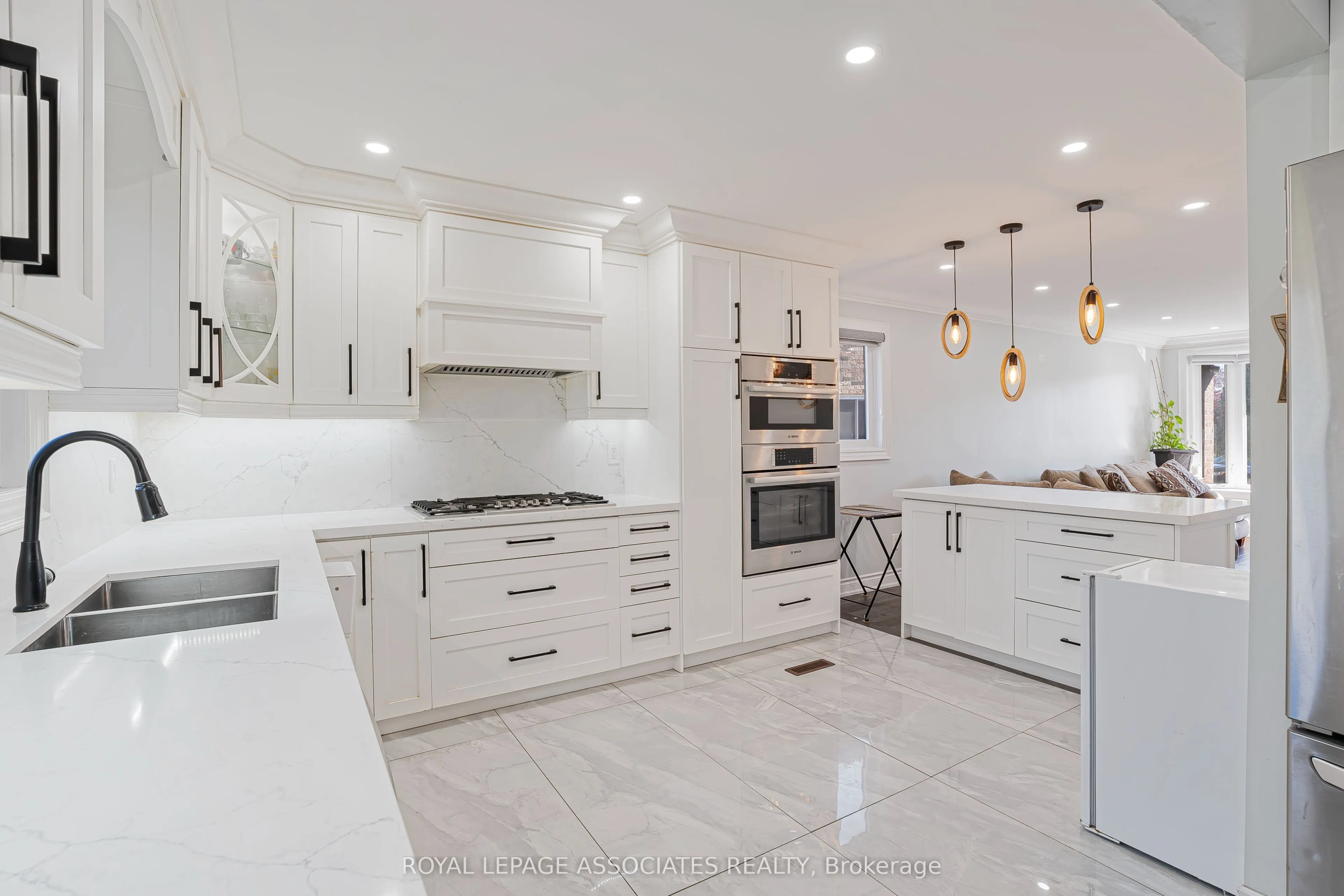 95 Carisbrooke Square