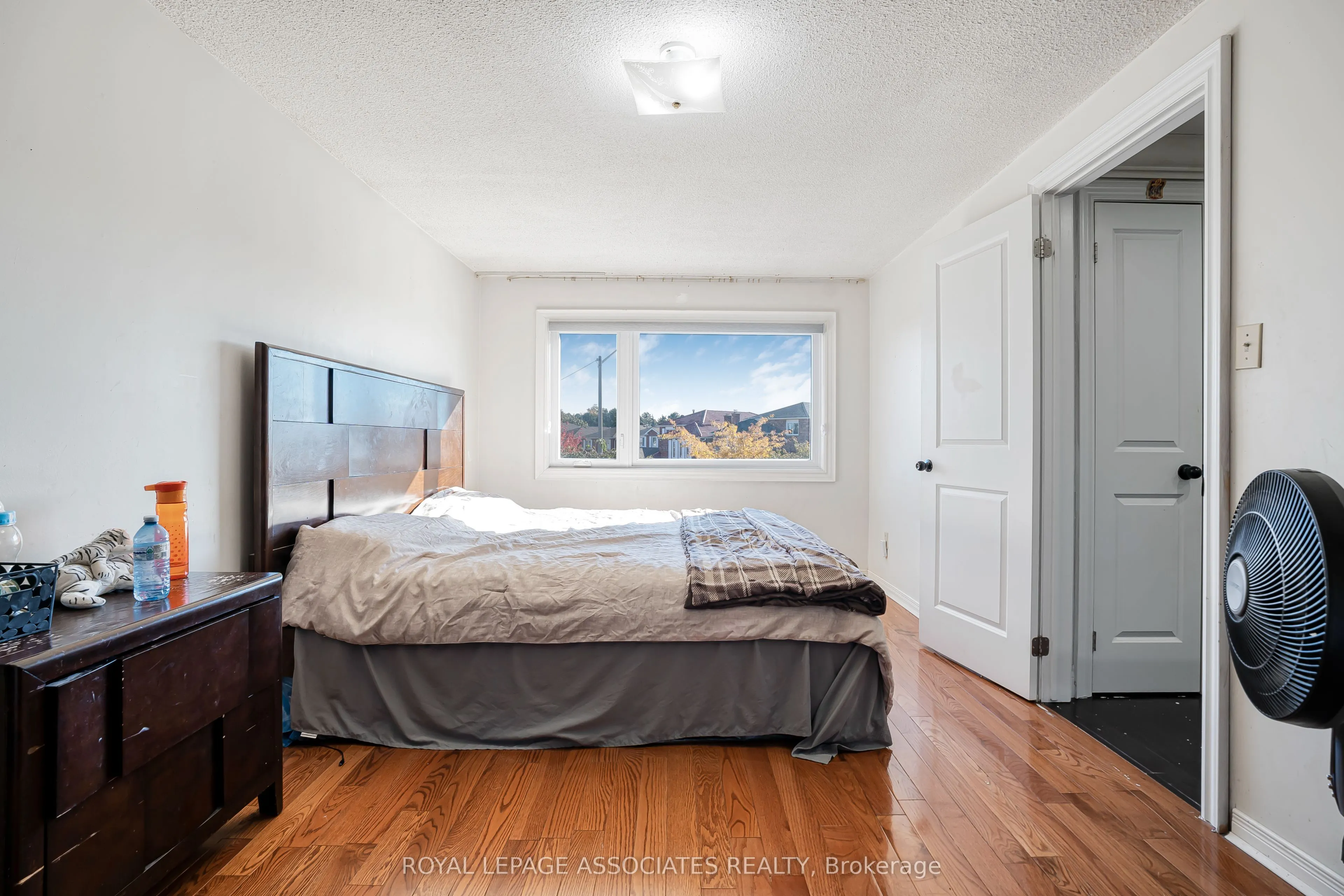 95 Carisbrooke Square