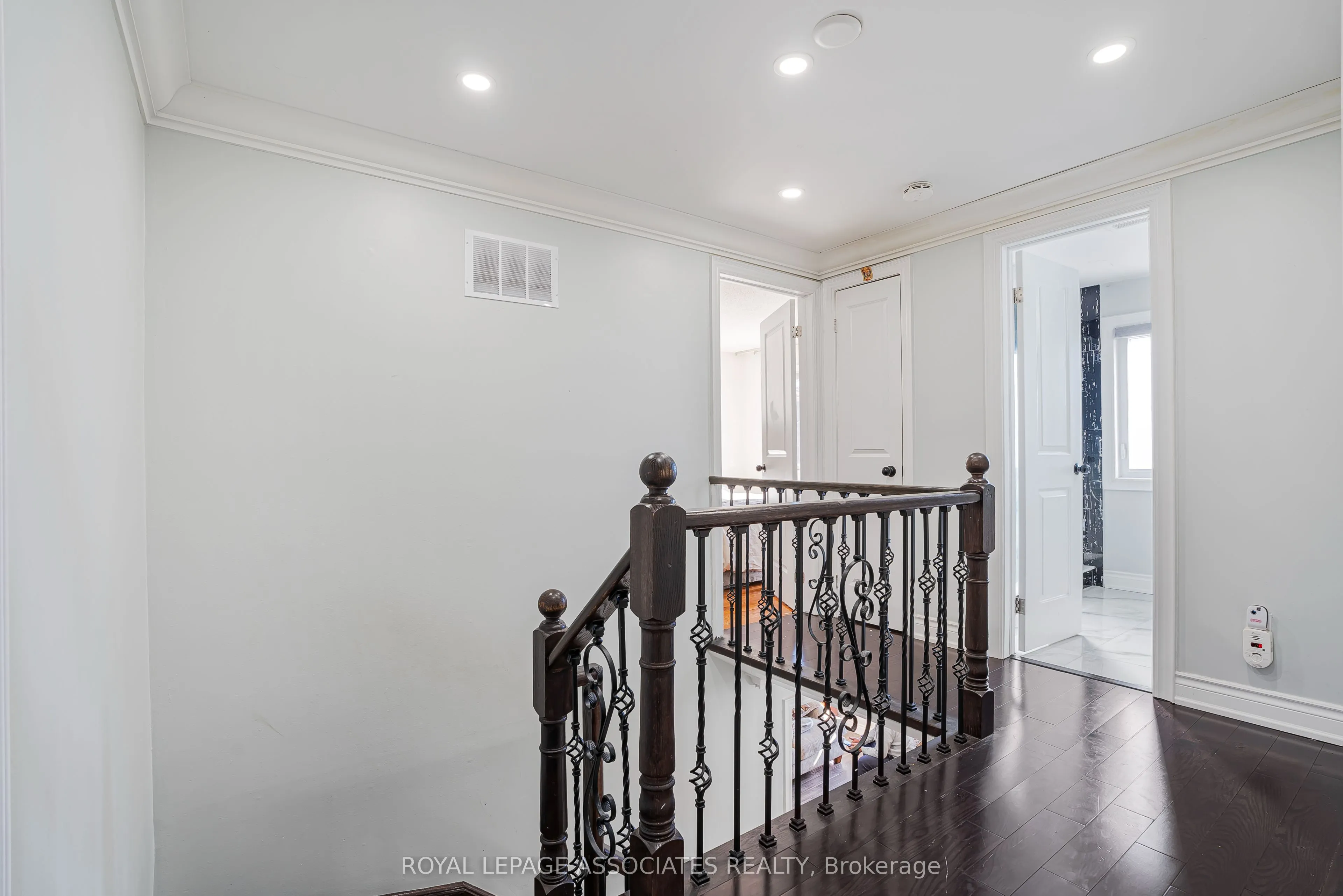 95 Carisbrooke Square