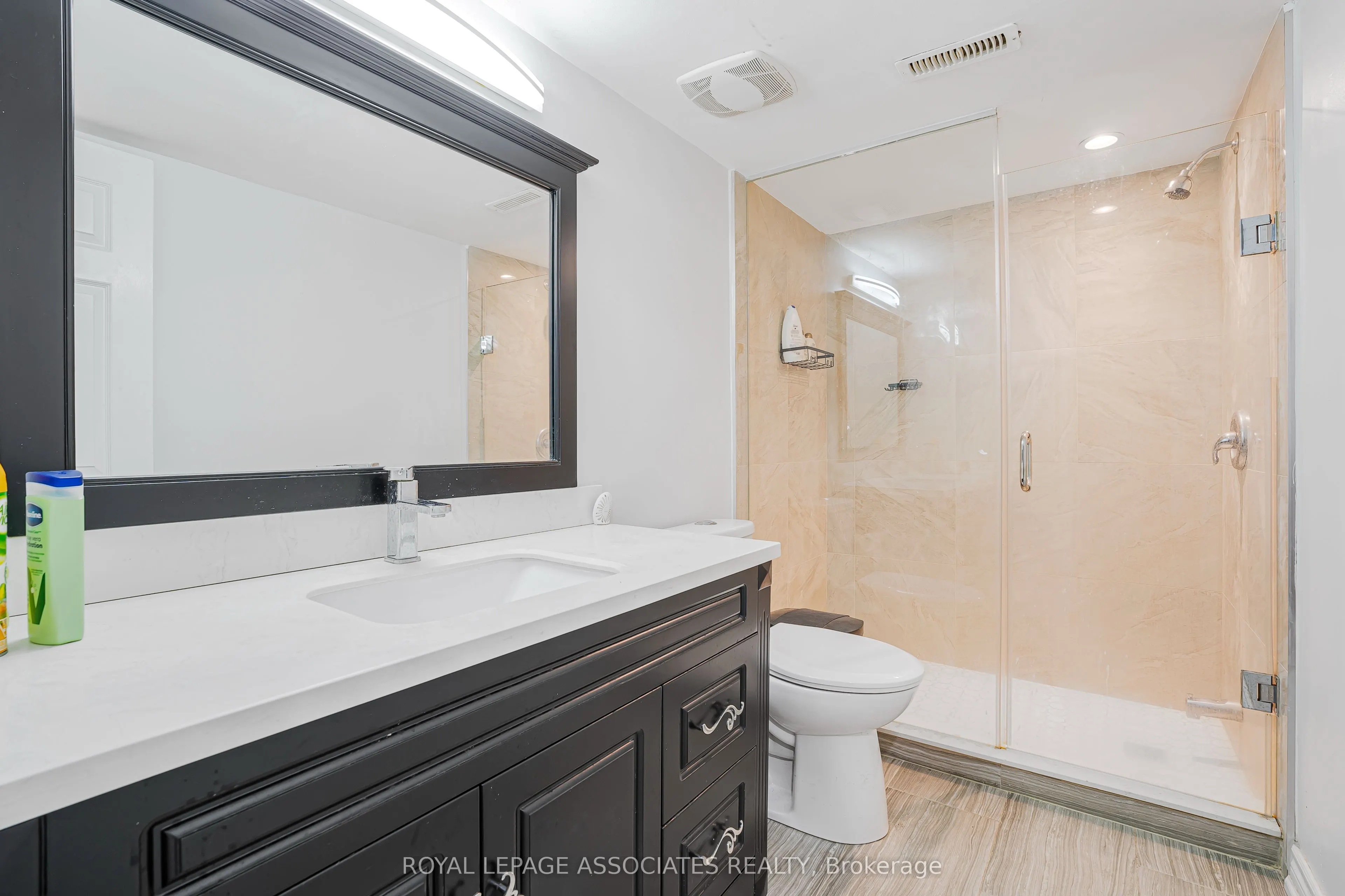 95 Carisbrooke Square