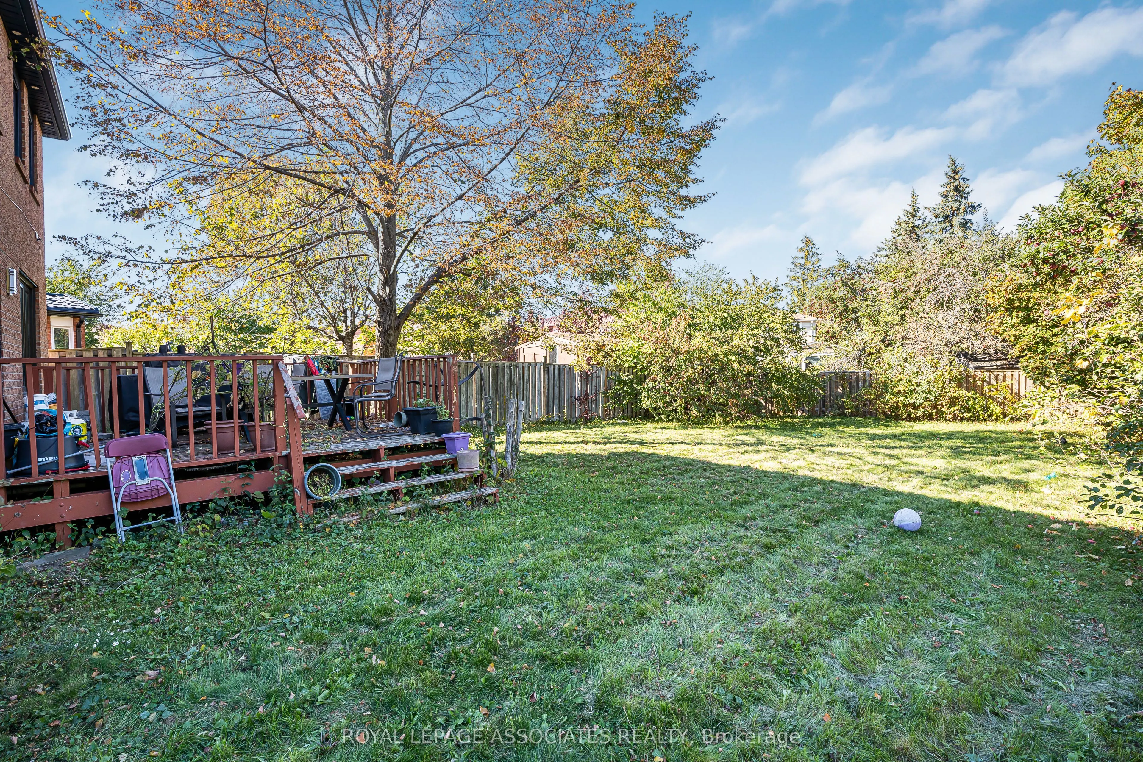 95 Carisbrooke Square