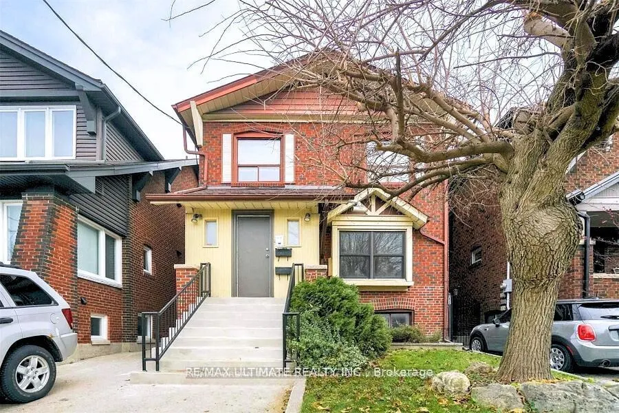 745 Coxwell Avenue, #Upper