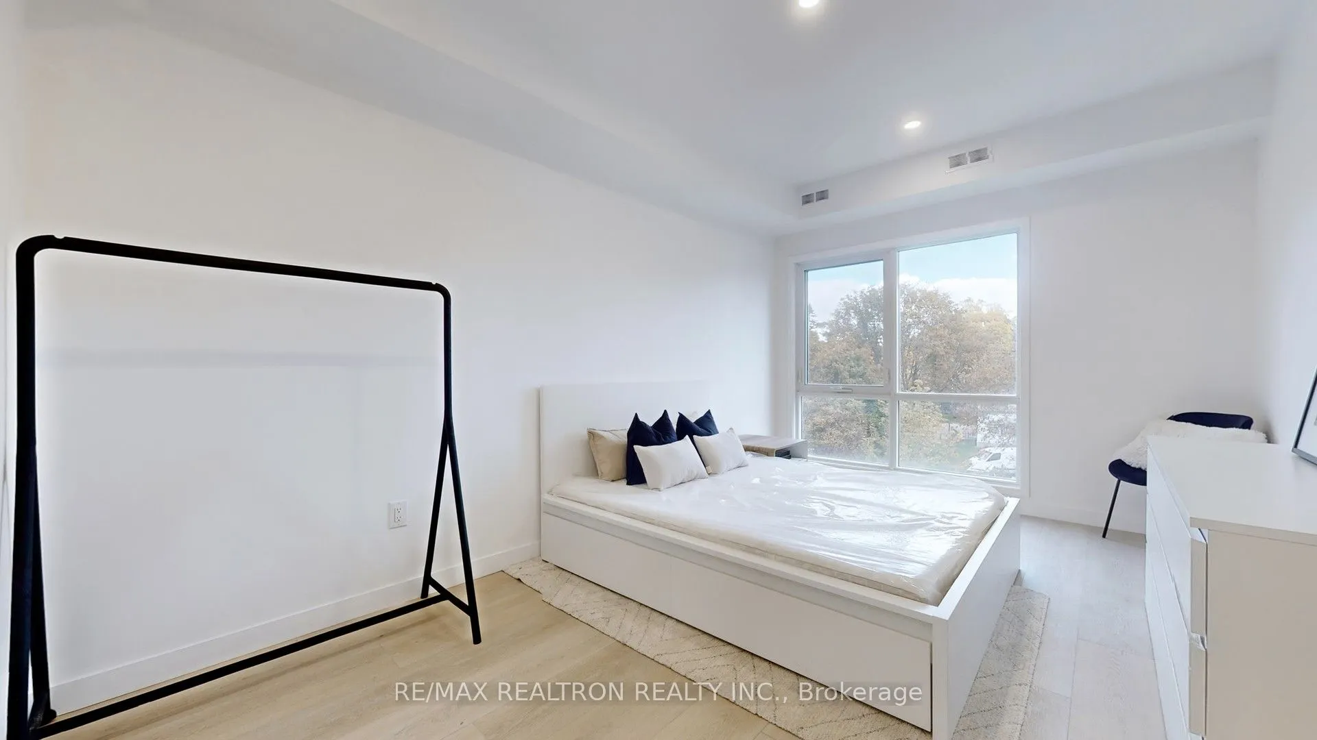 61 Orchard Park Drive, #403