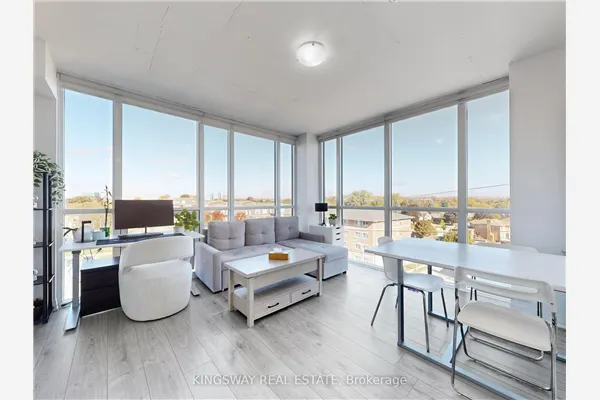 1900 Simcoe Street N, #631