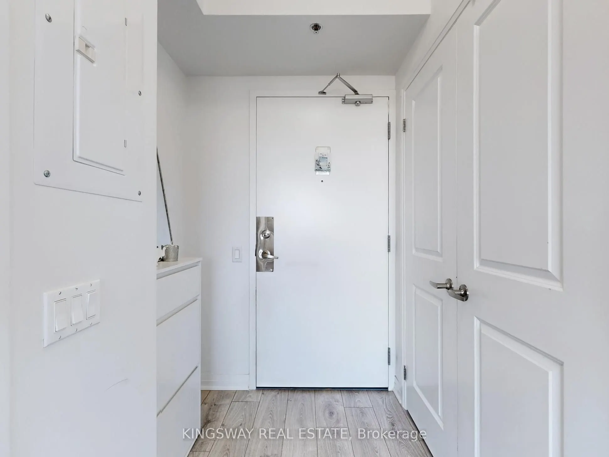 1900 Simcoe Street N, #631