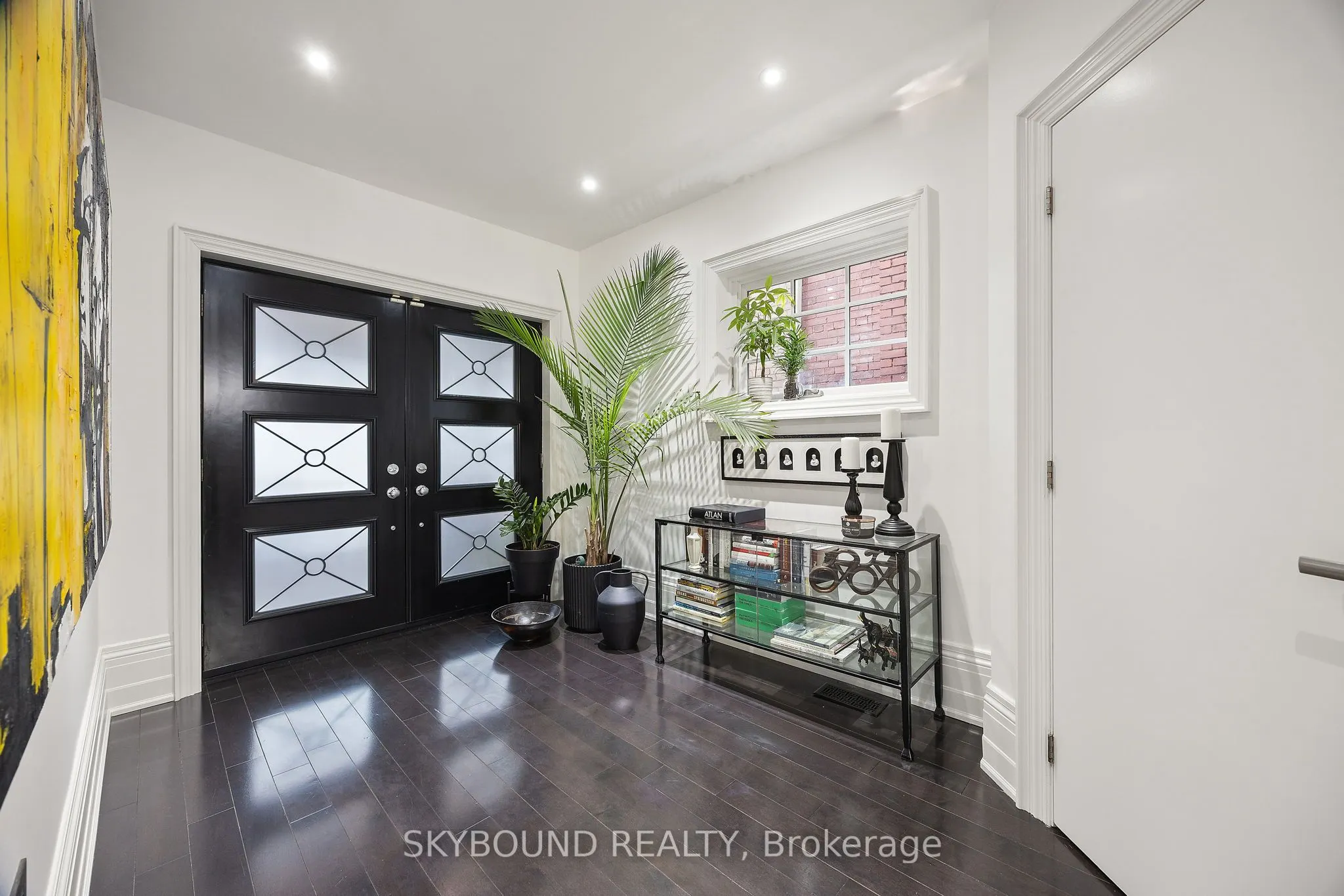 20 Fairview Boulevard