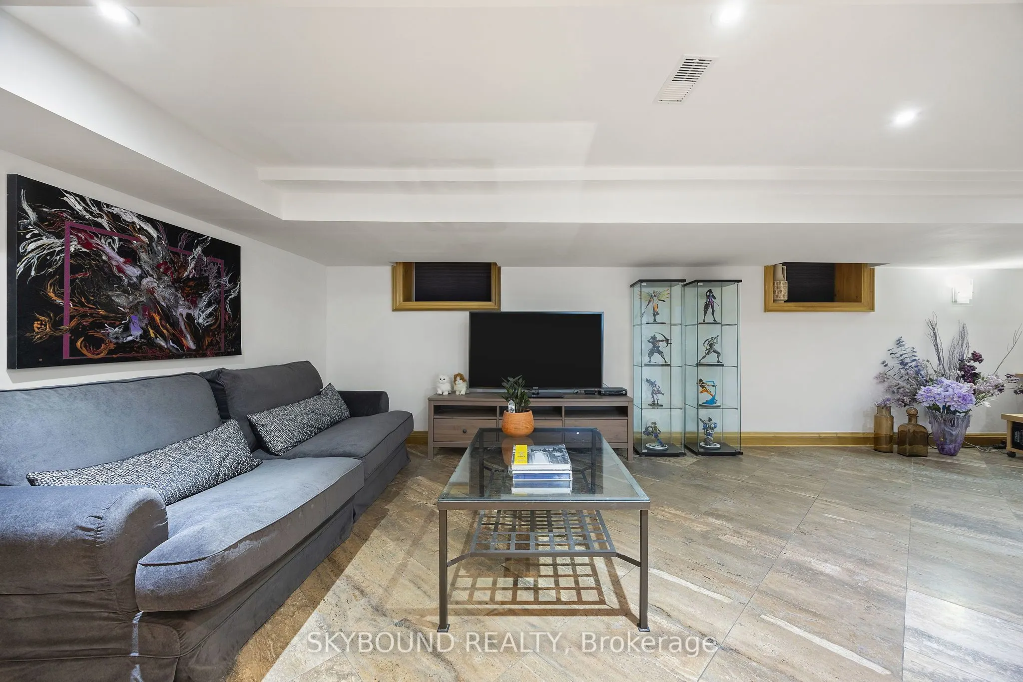 20 Fairview Boulevard