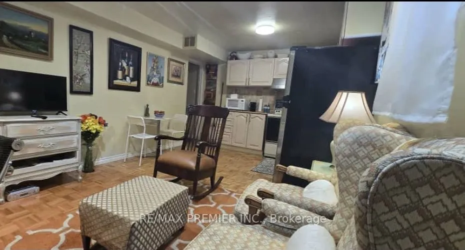 28 Rotary Drive, #Lower