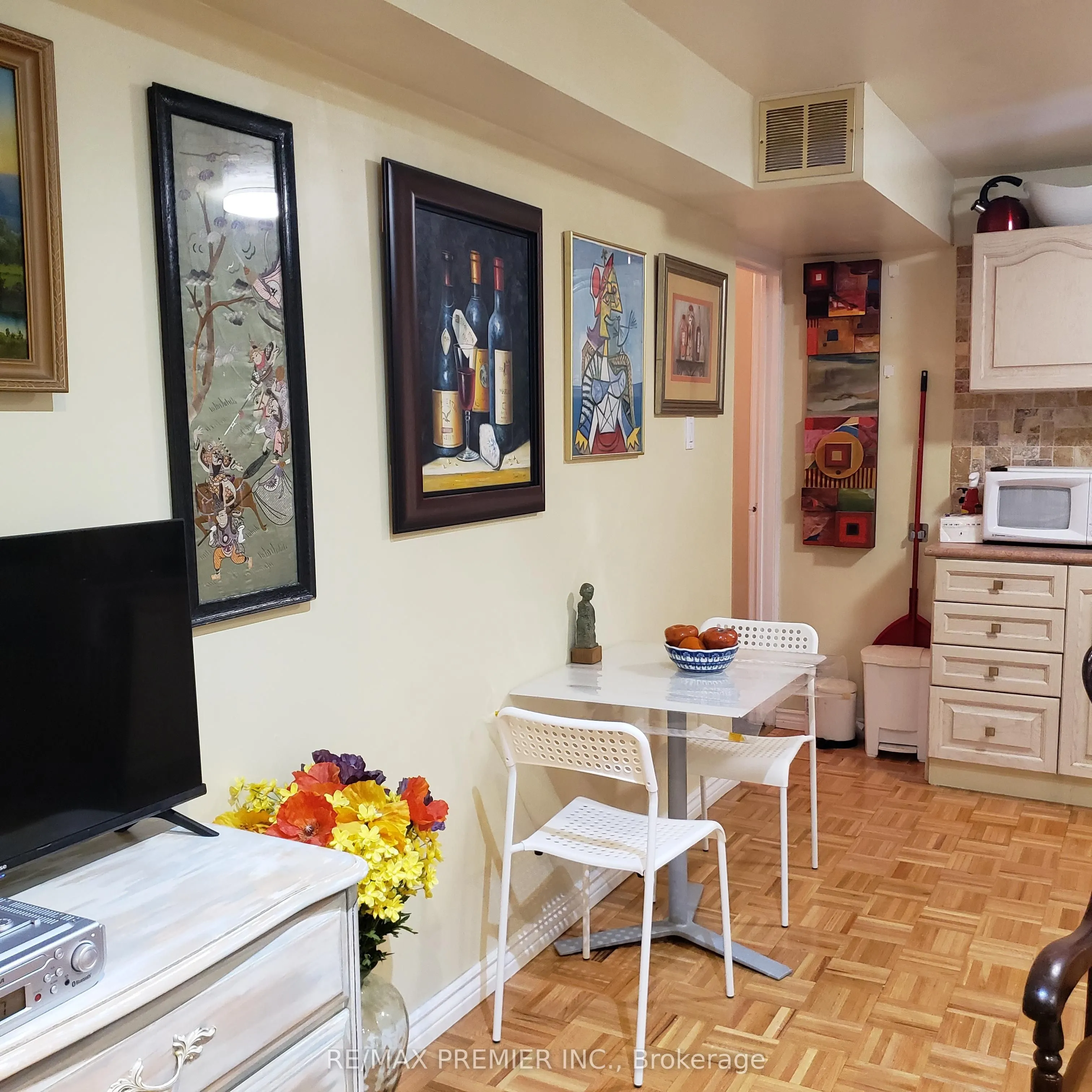 28 Rotary Drive, #Lower