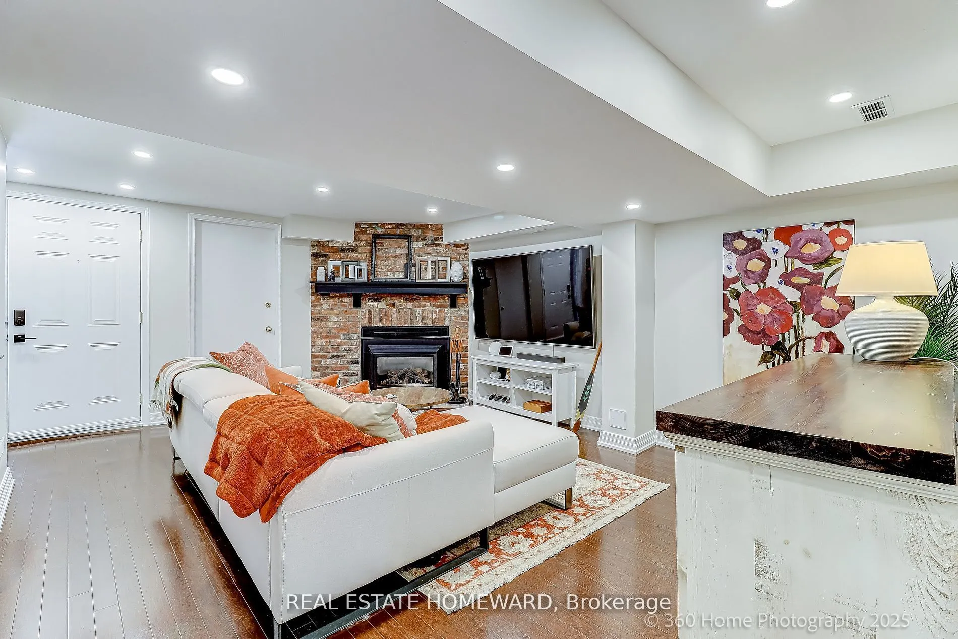 42 Rodeo Pathway, #18