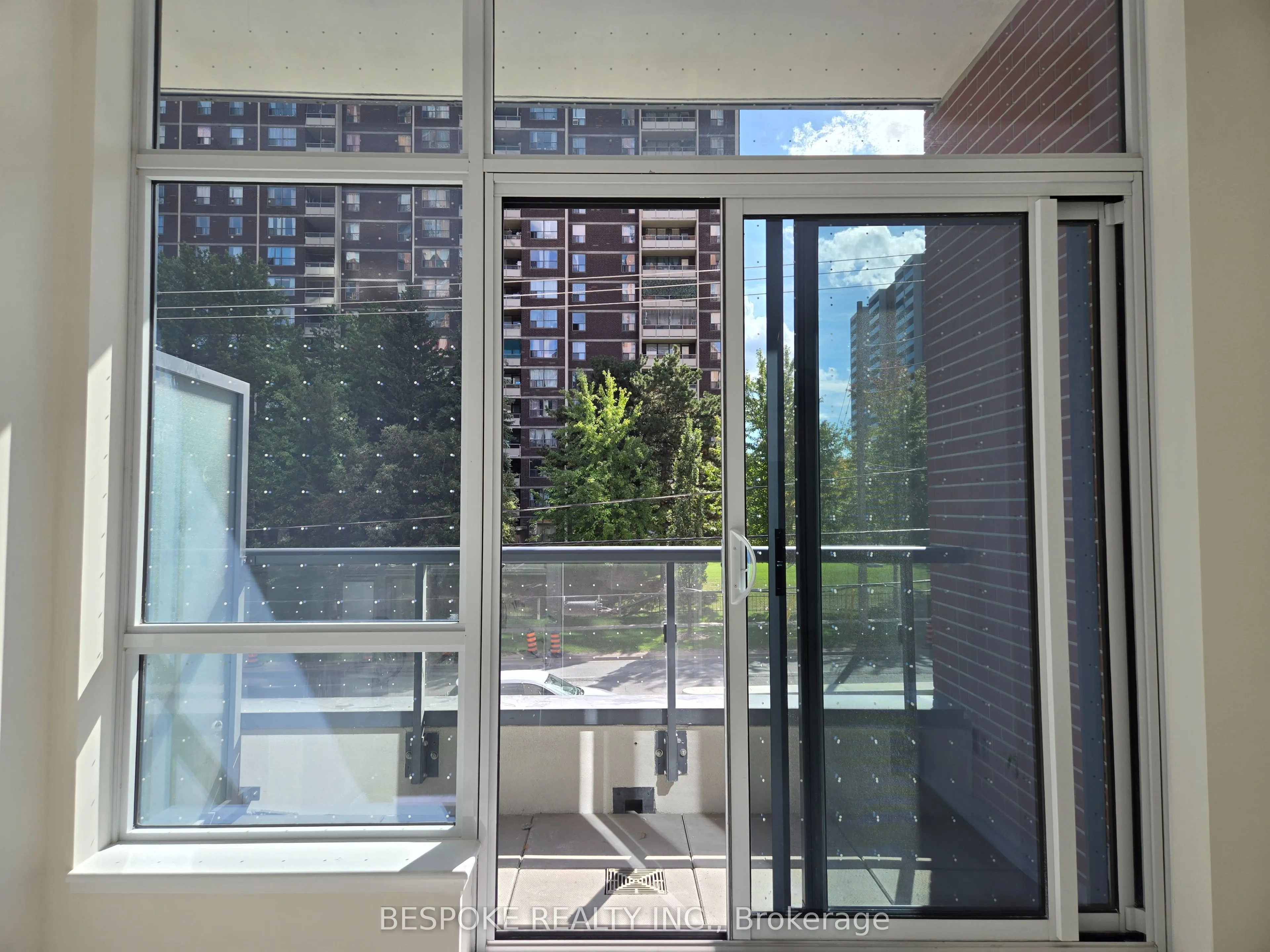 3260 Sheppard Avenue E, #207